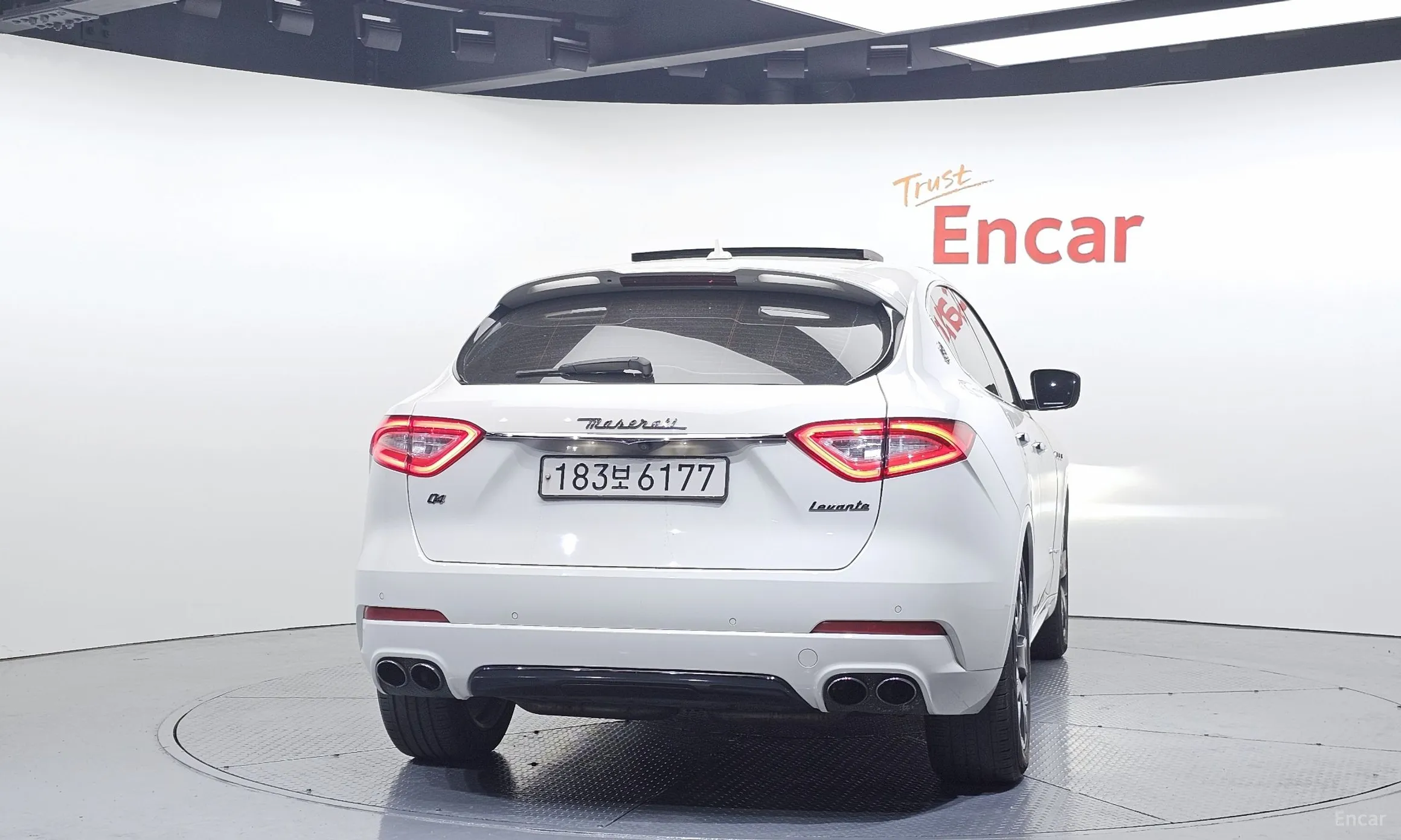 Maserati Levante превью 4