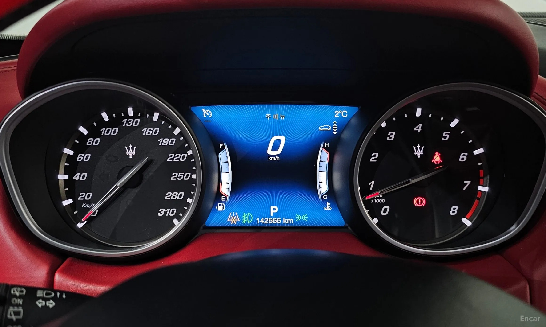 Maserati Levante превью 8