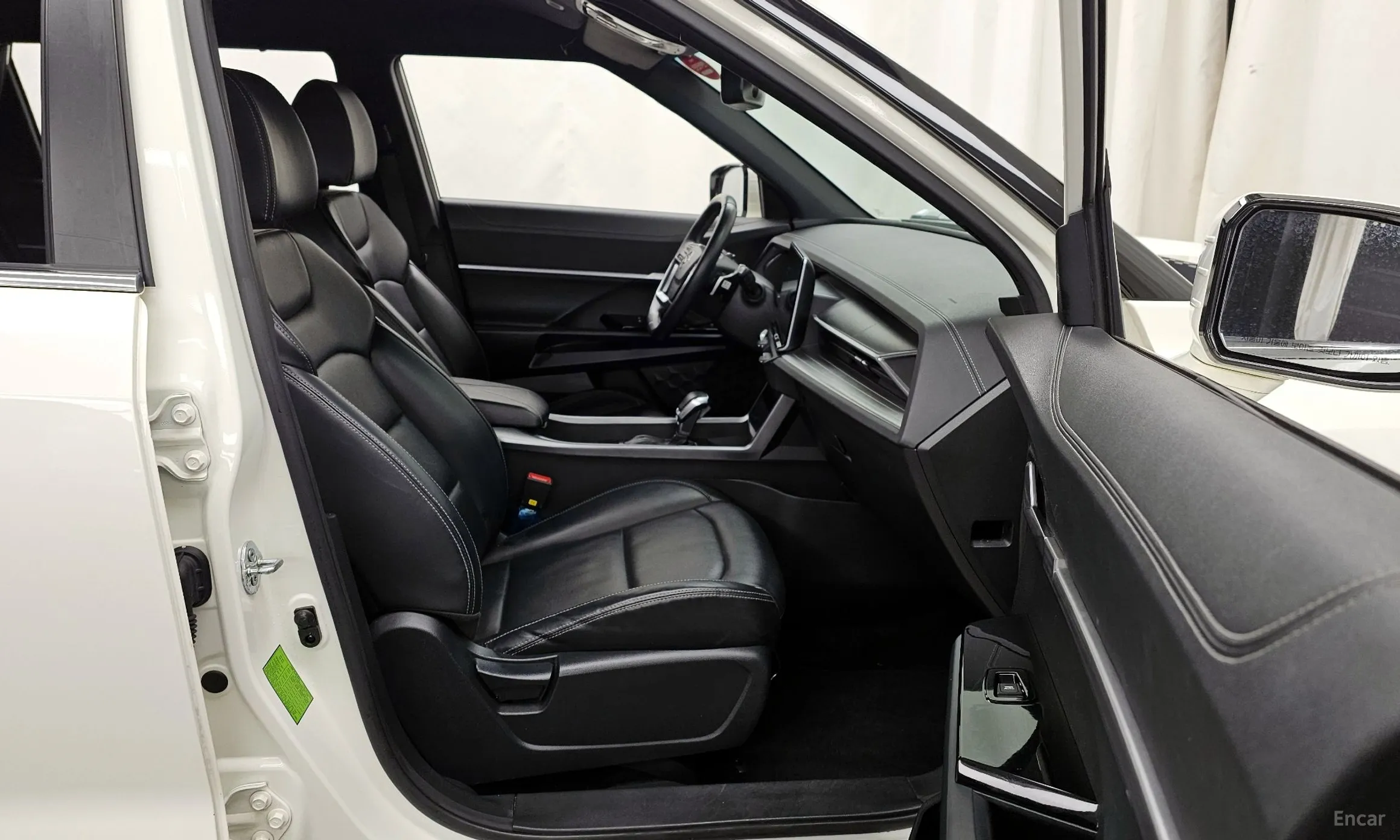 KG Mobility (SsangYong) Torres превью 11