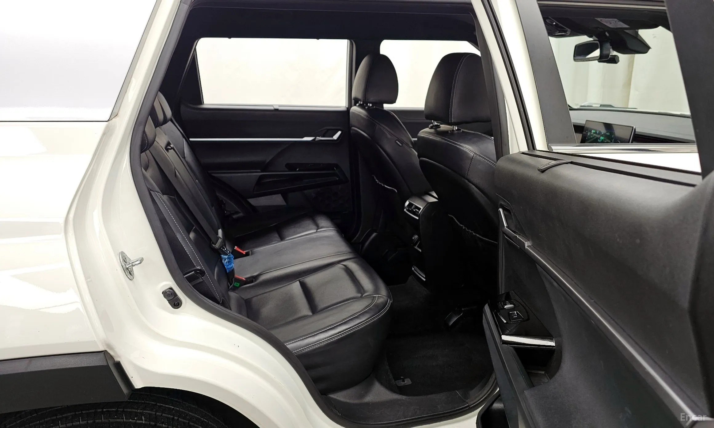 KG Mobility (SsangYong) Torres превью 12