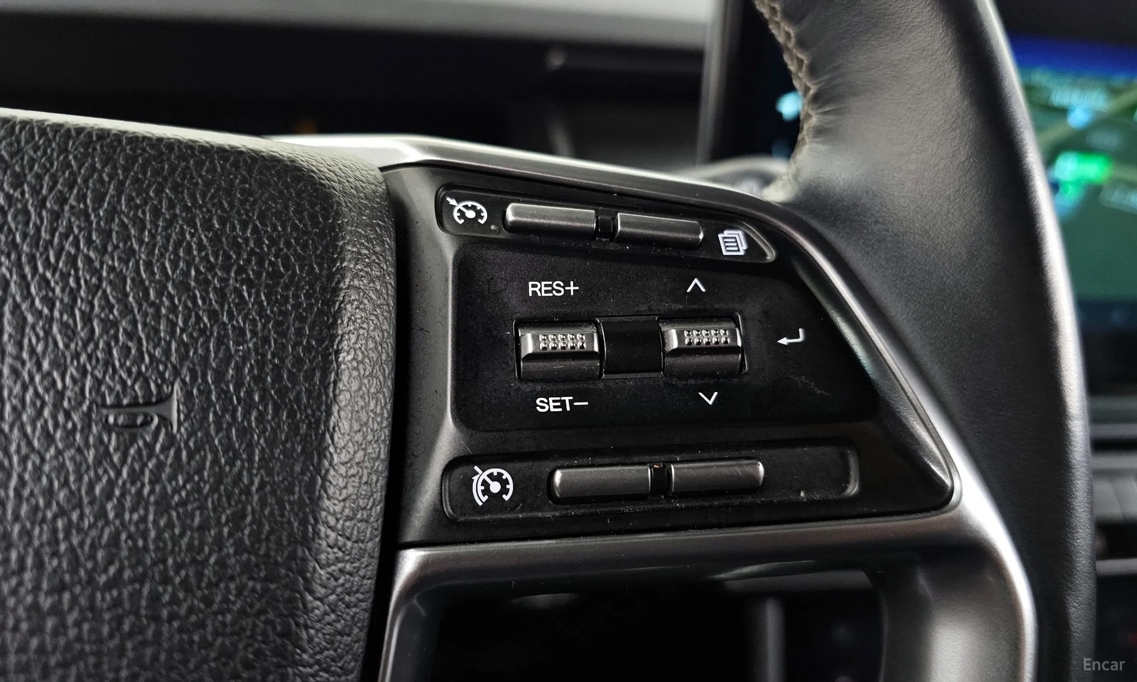 KG Mobility (SsangYong) Torres превью 18