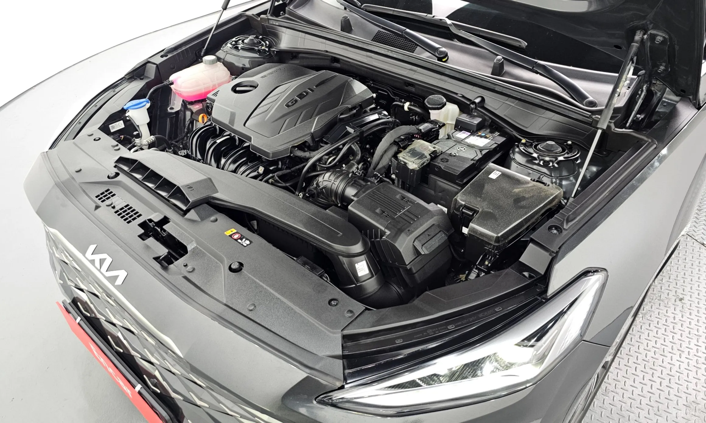 Kia K8 превью 6