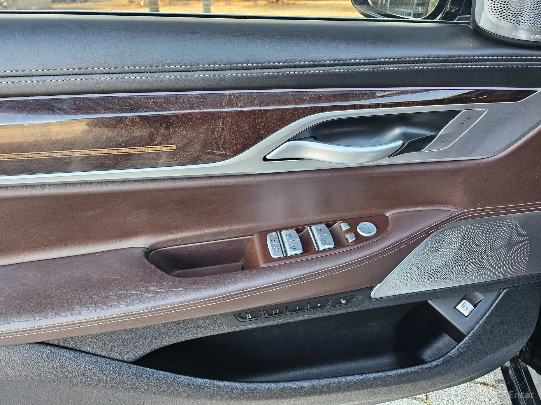 BMW 7 Series (G11) превью 11