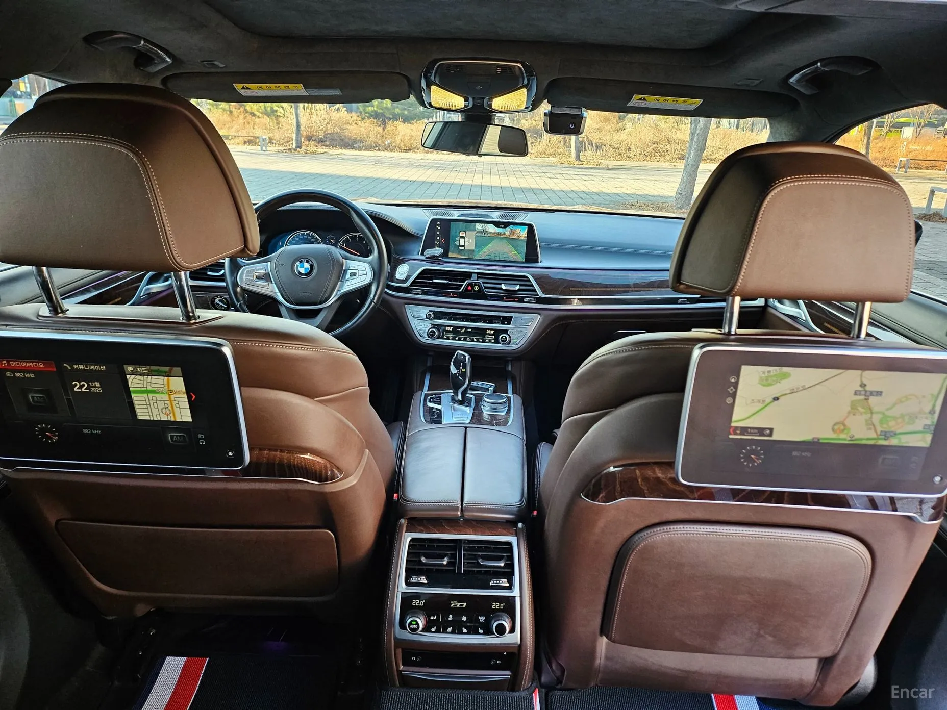 BMW 7 Series (G11) превью 16