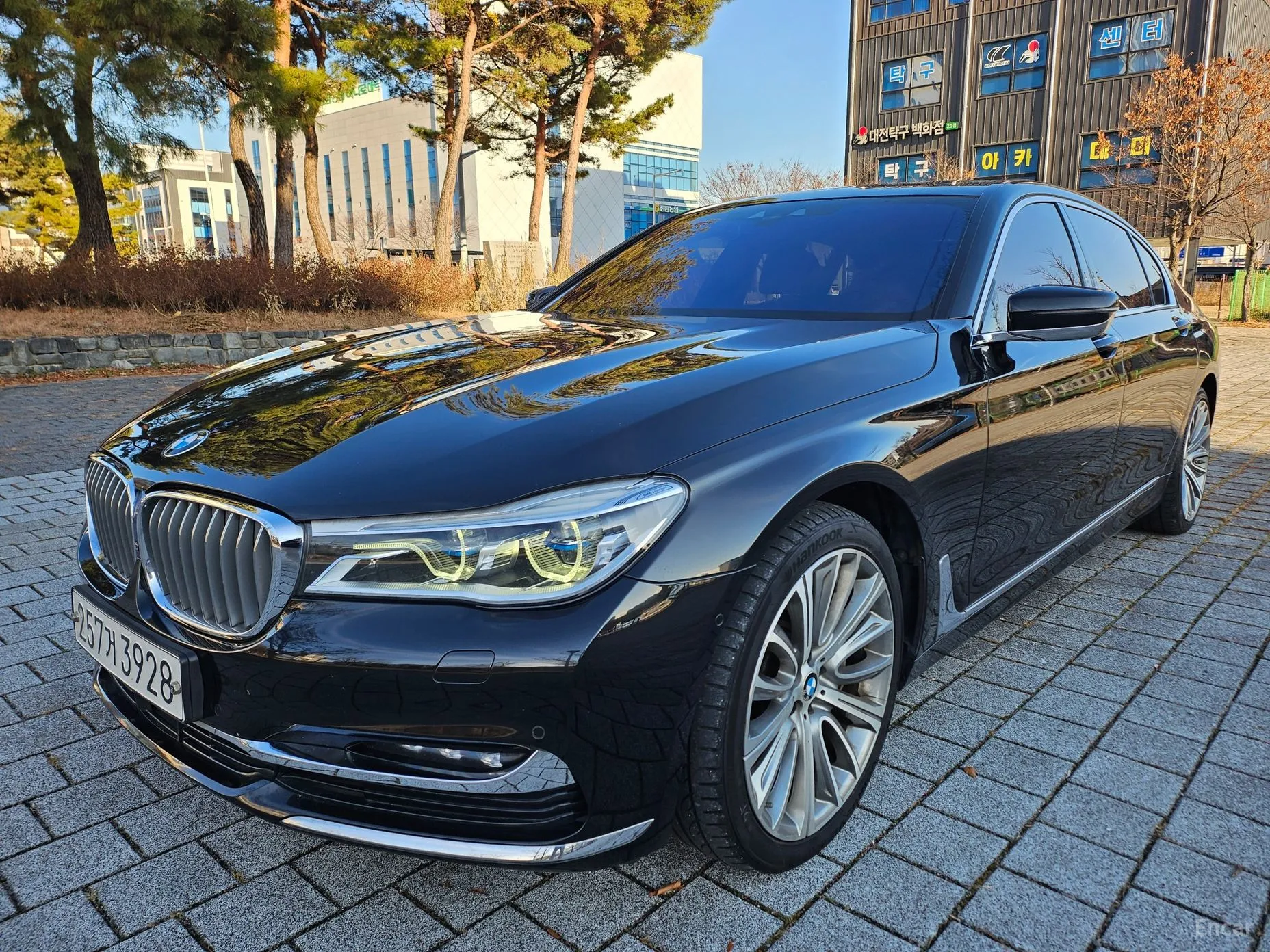 BMW 7 Series (G11) превью 3