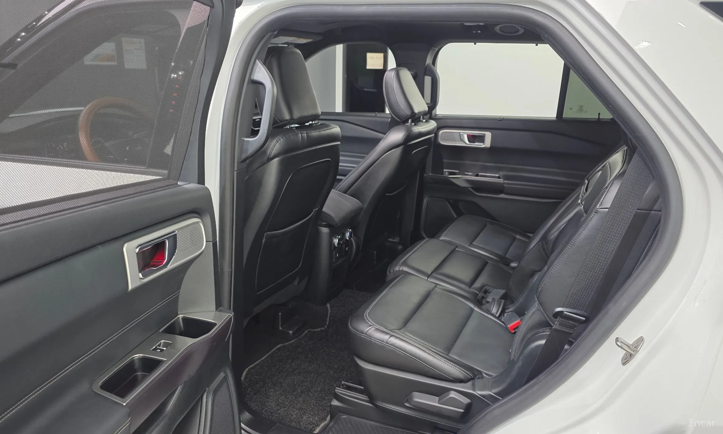 Ford Explorer 6th Generation превью 11