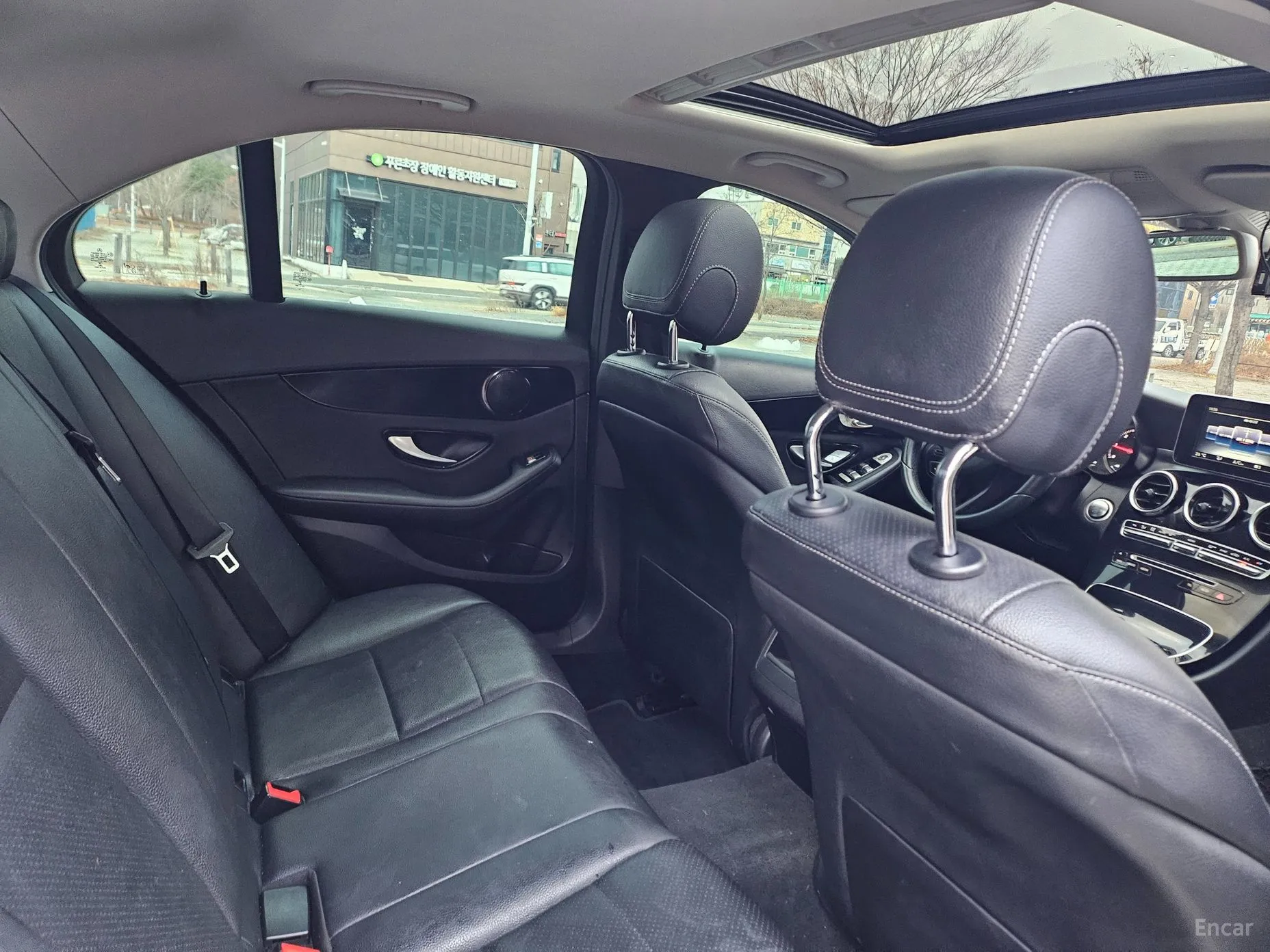 Mercedes Benz C-Class W205 превью 14