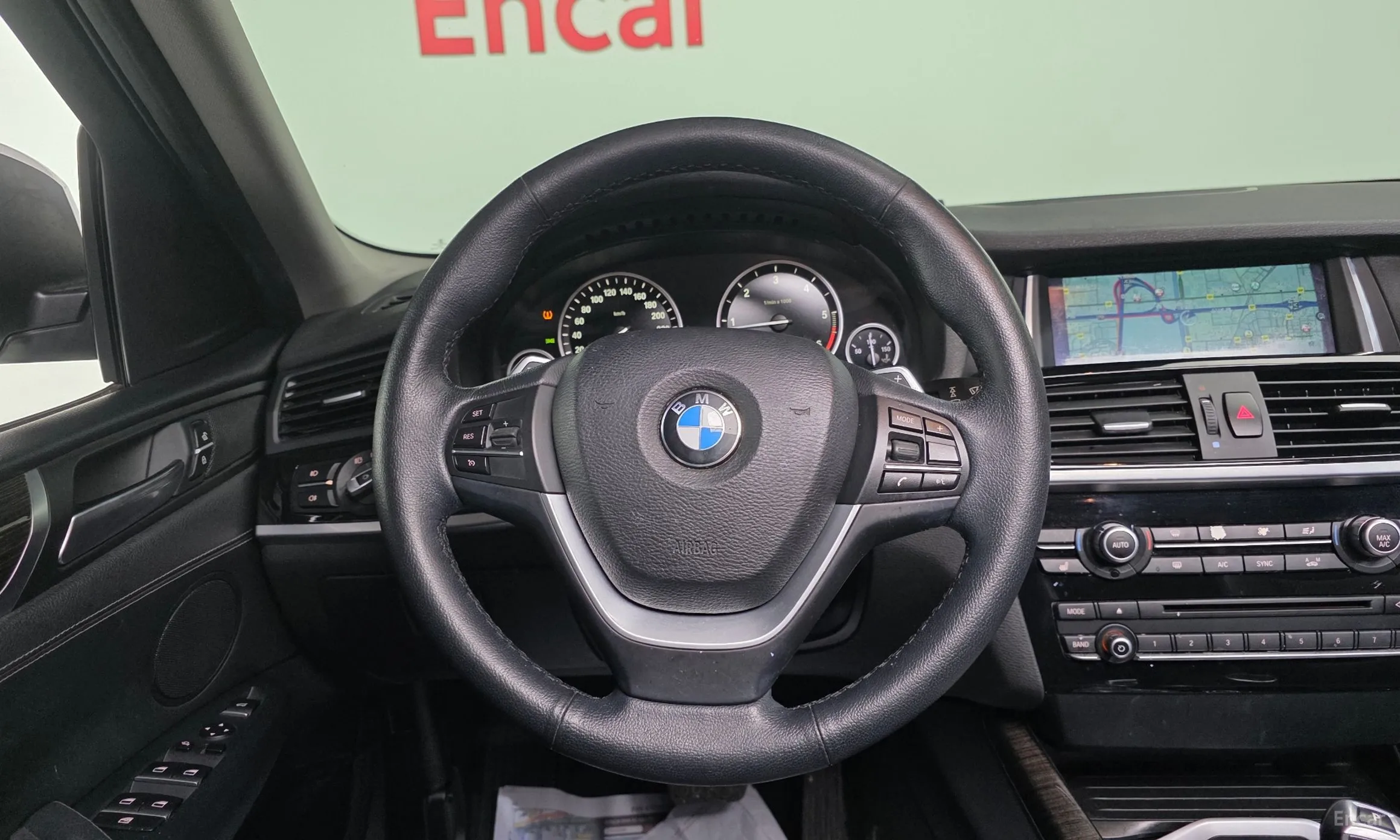BMW X4 (F26) превью 13