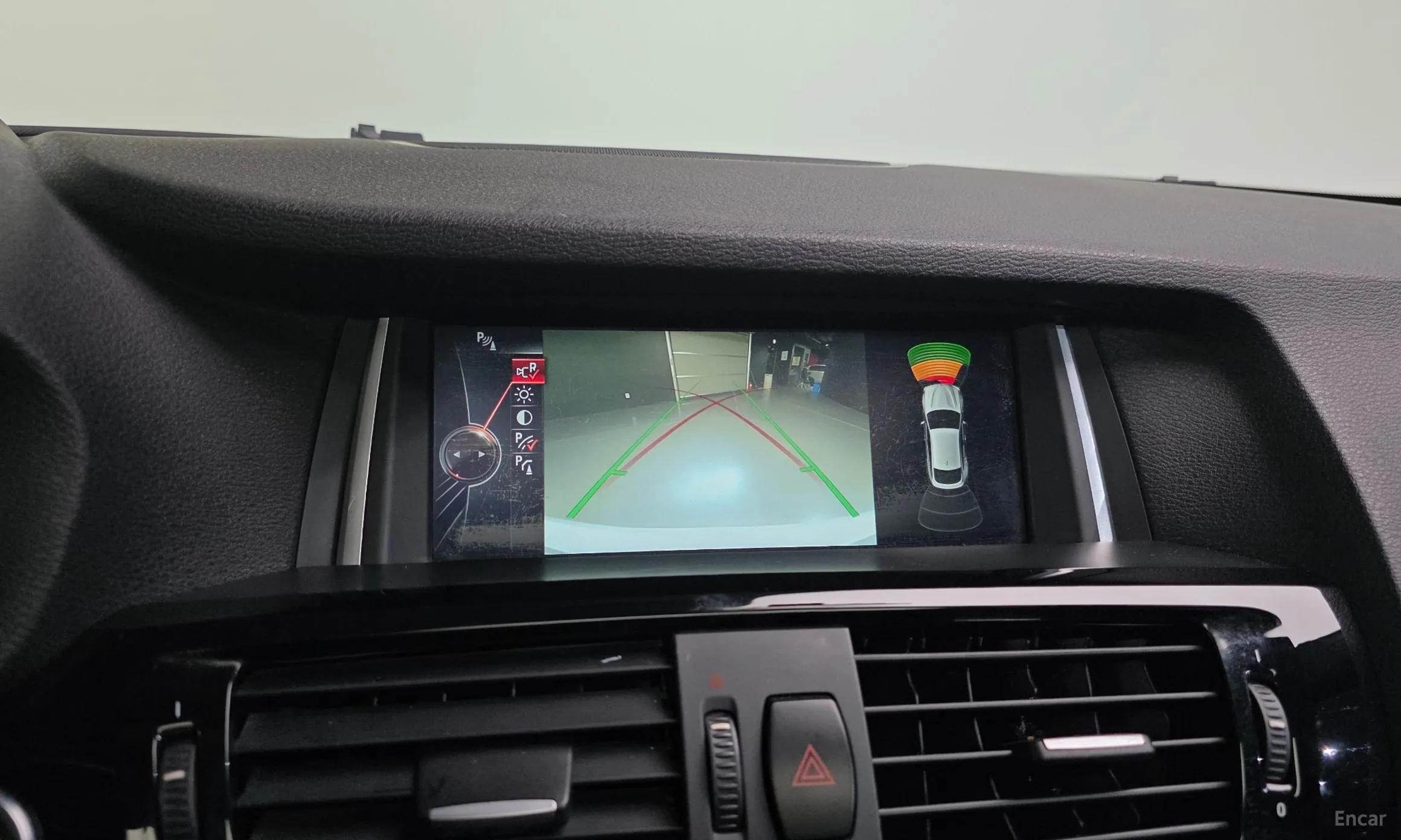 BMW X4 (F26) превью 15