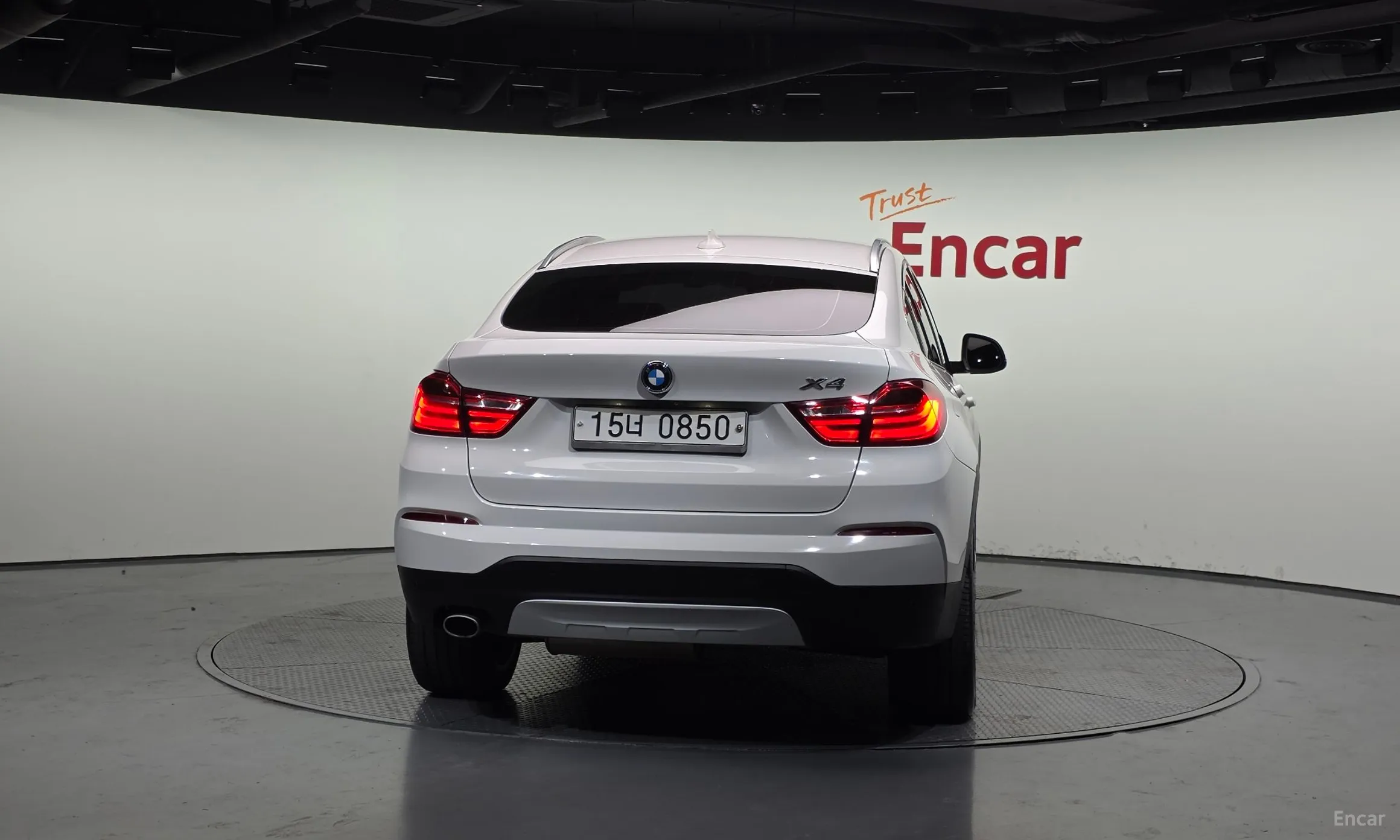 BMW X4 (F26) превью 4