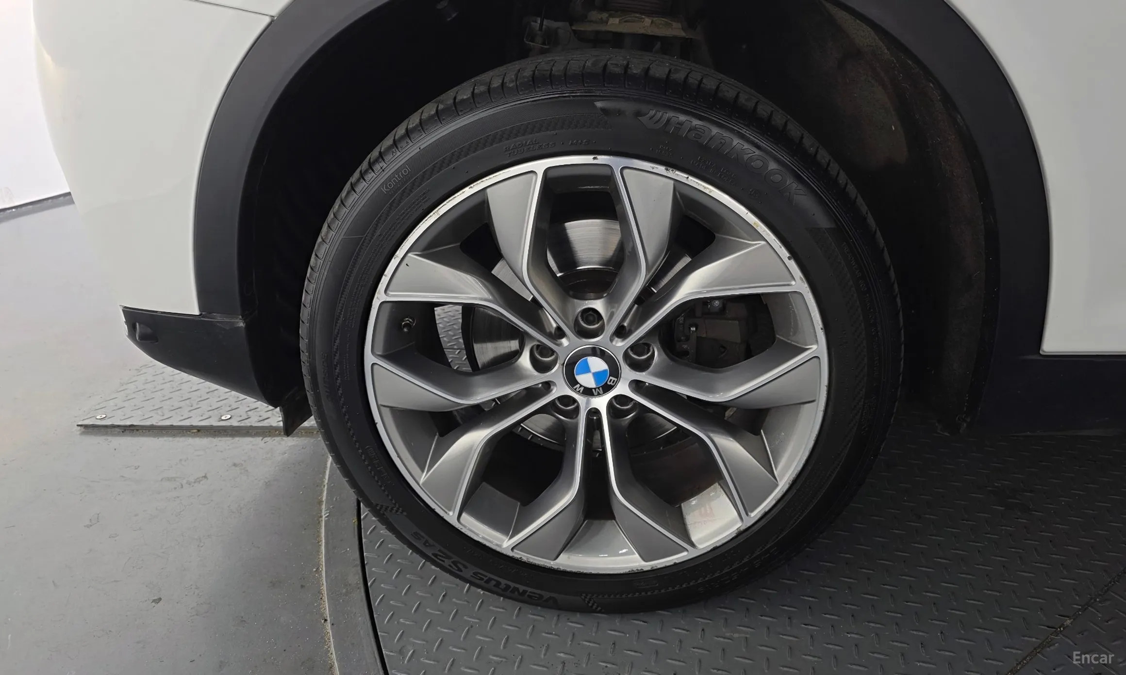 BMW X4 (F26) превью 5