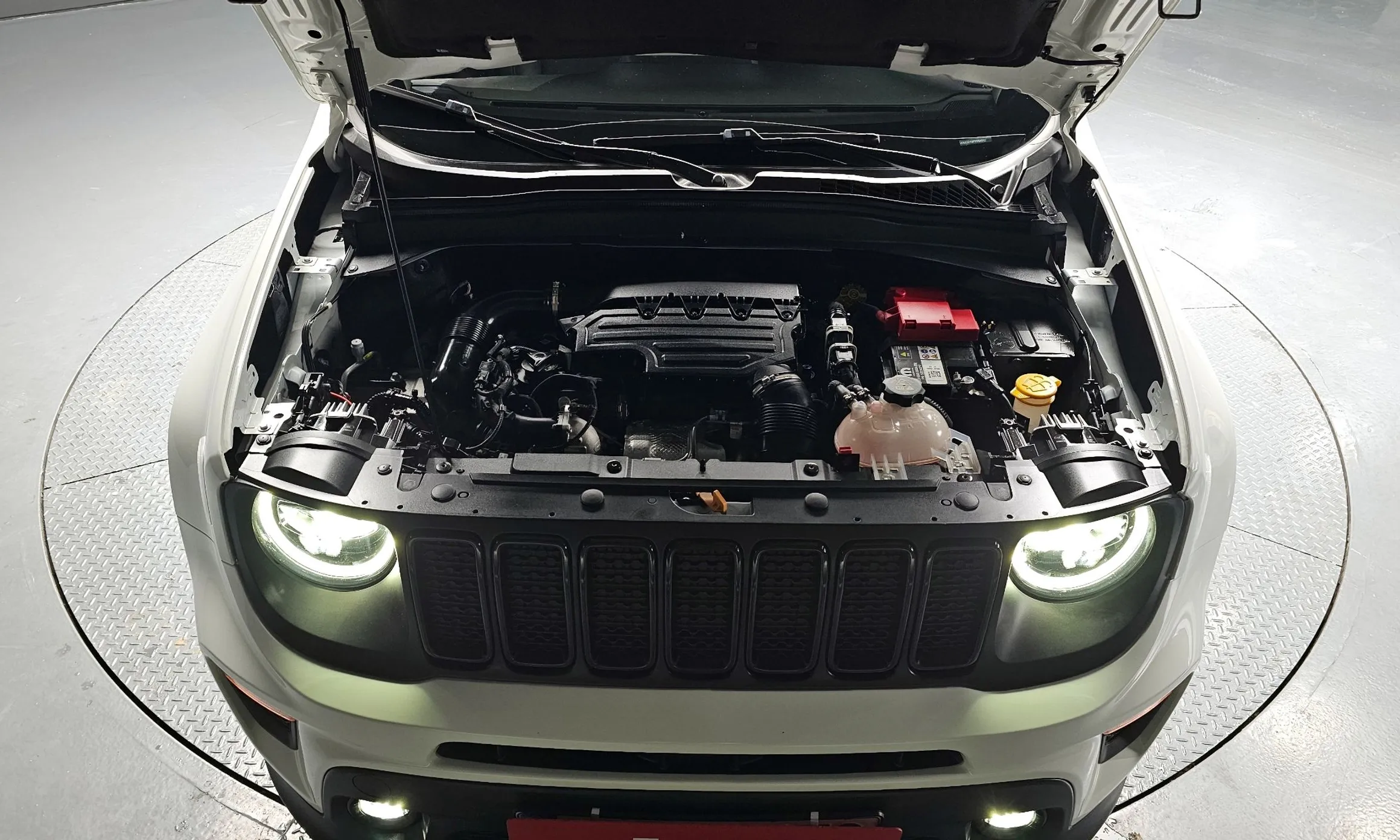 Jeep Renegade превью 6