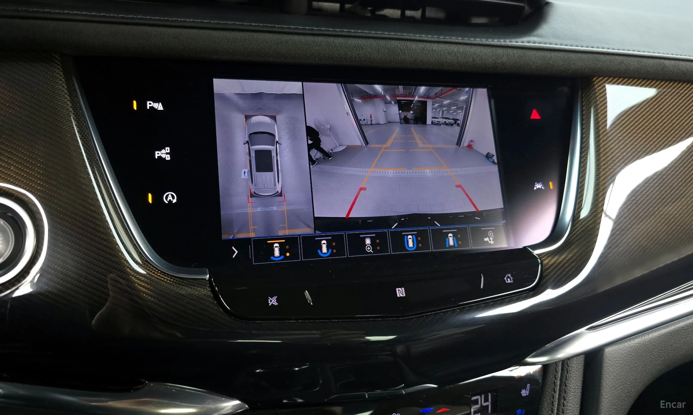 Cadillac XT6 превью 15