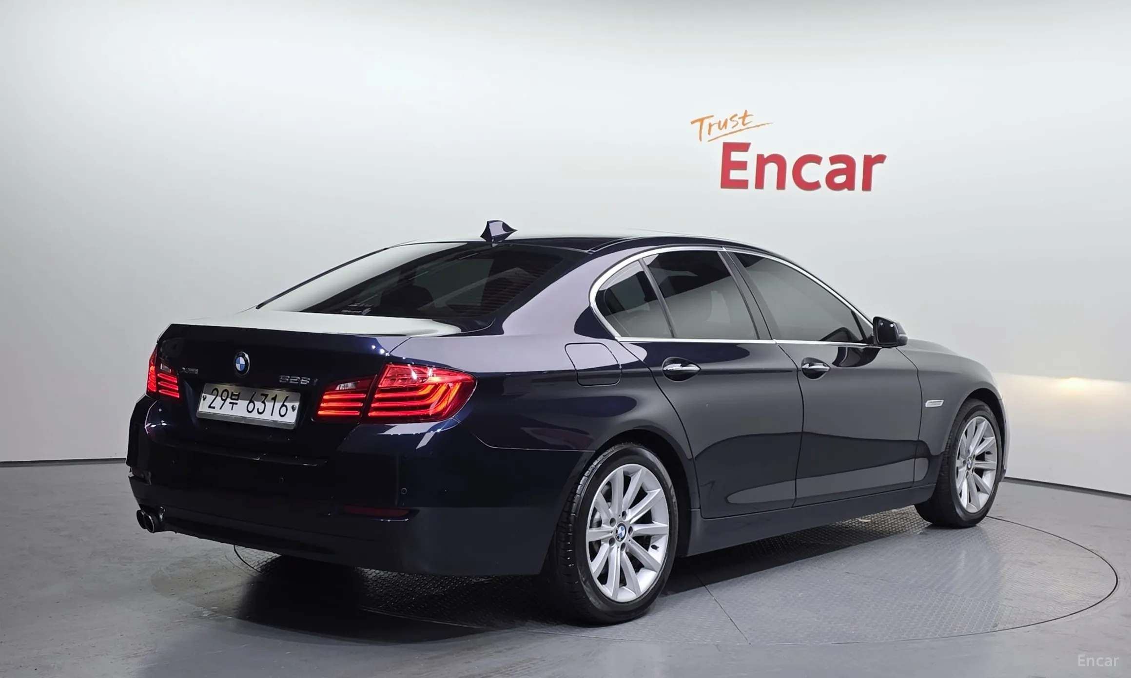 BMW 5 Series (F10) превью 2
