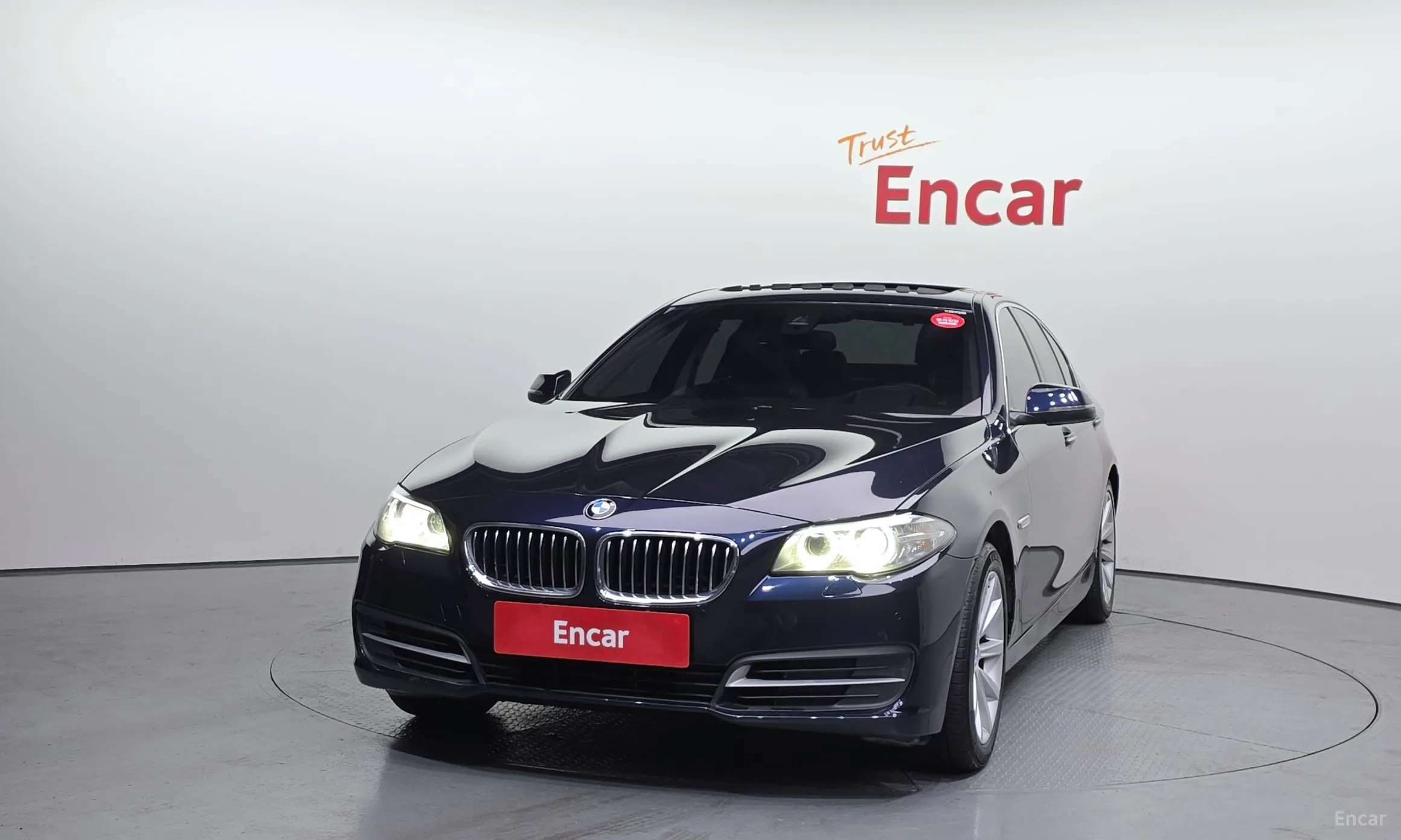 BMW 5 Series (F10) превью 3