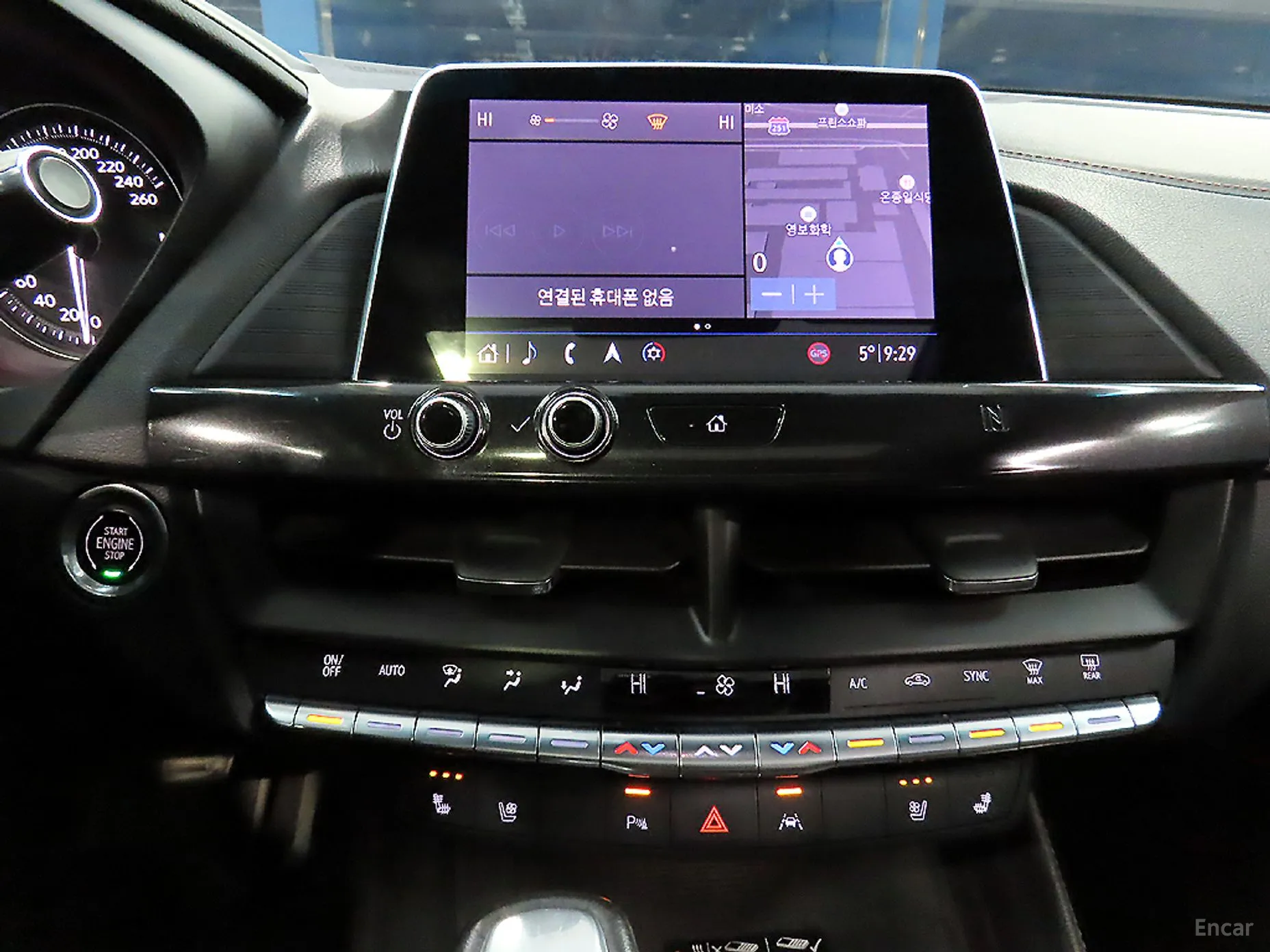 Cadillac CT4 превью 12