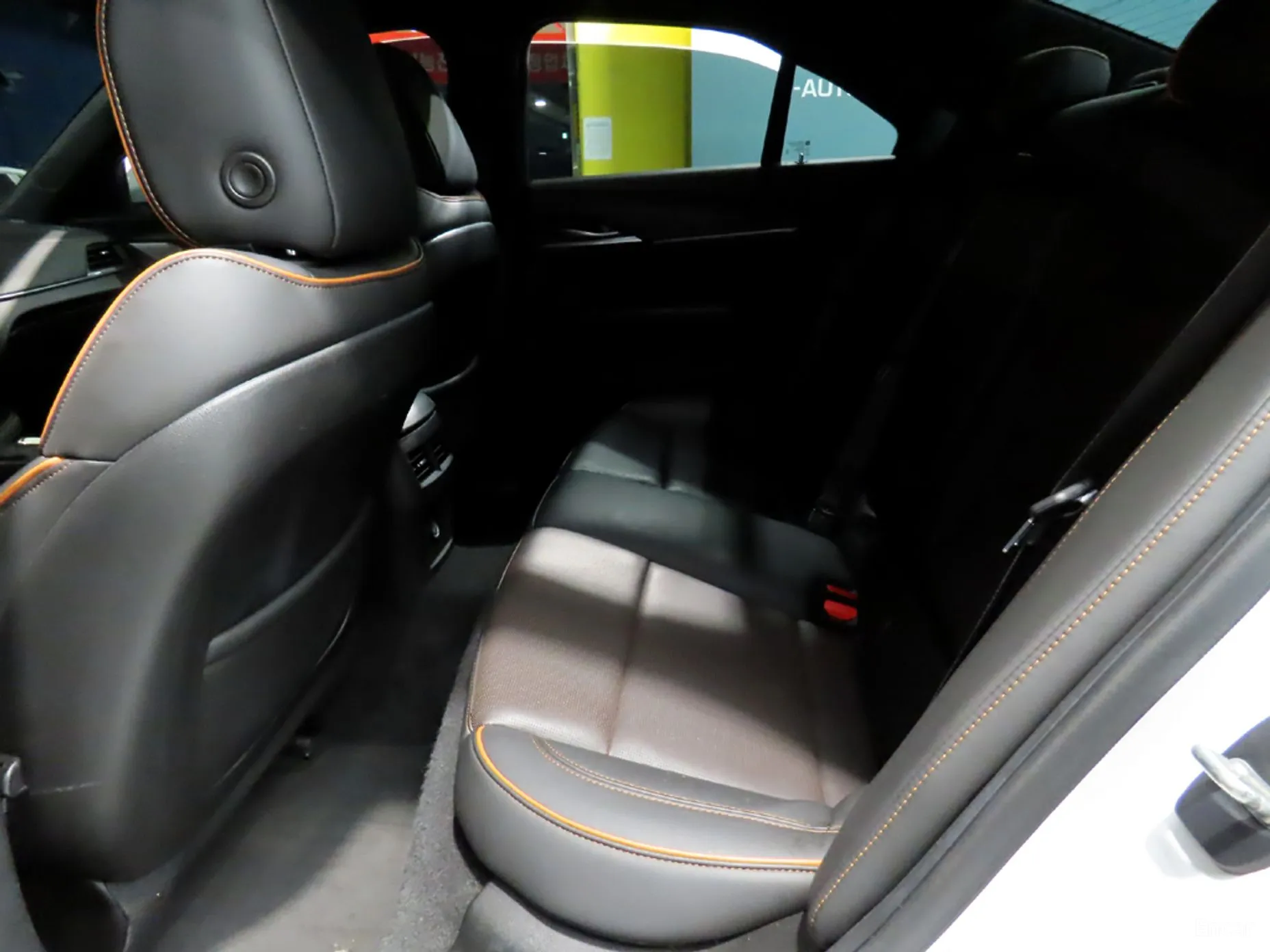 Cadillac CT4 превью 7