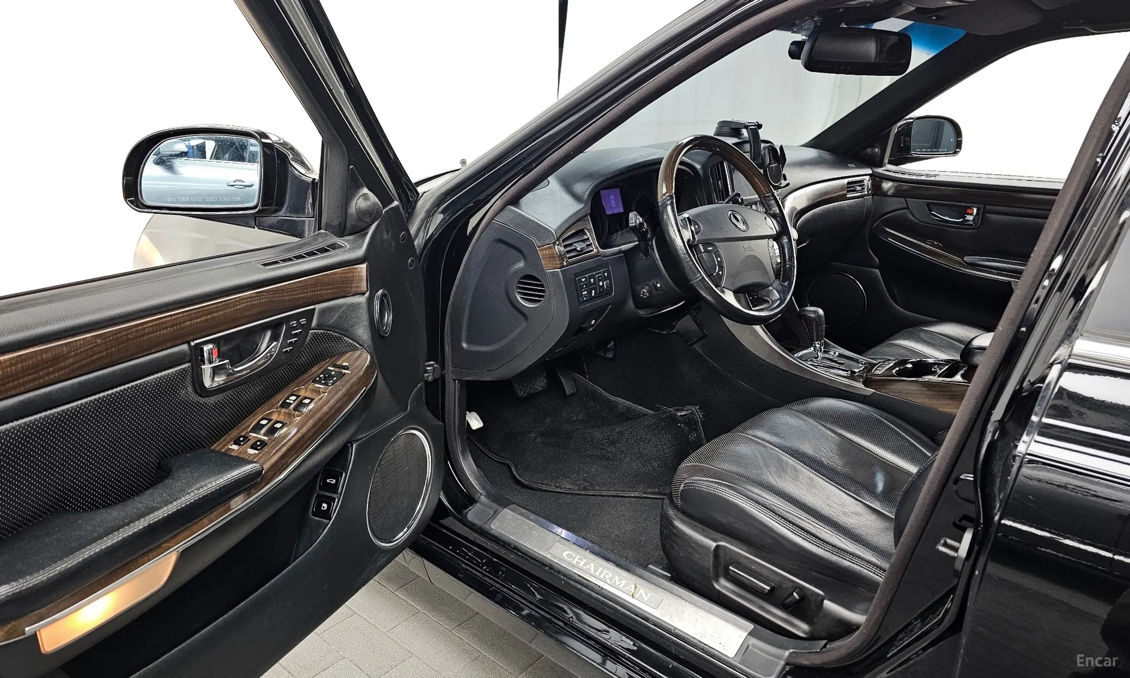 KG Mobility (SsangYong) Chairman H New Classic превью 10