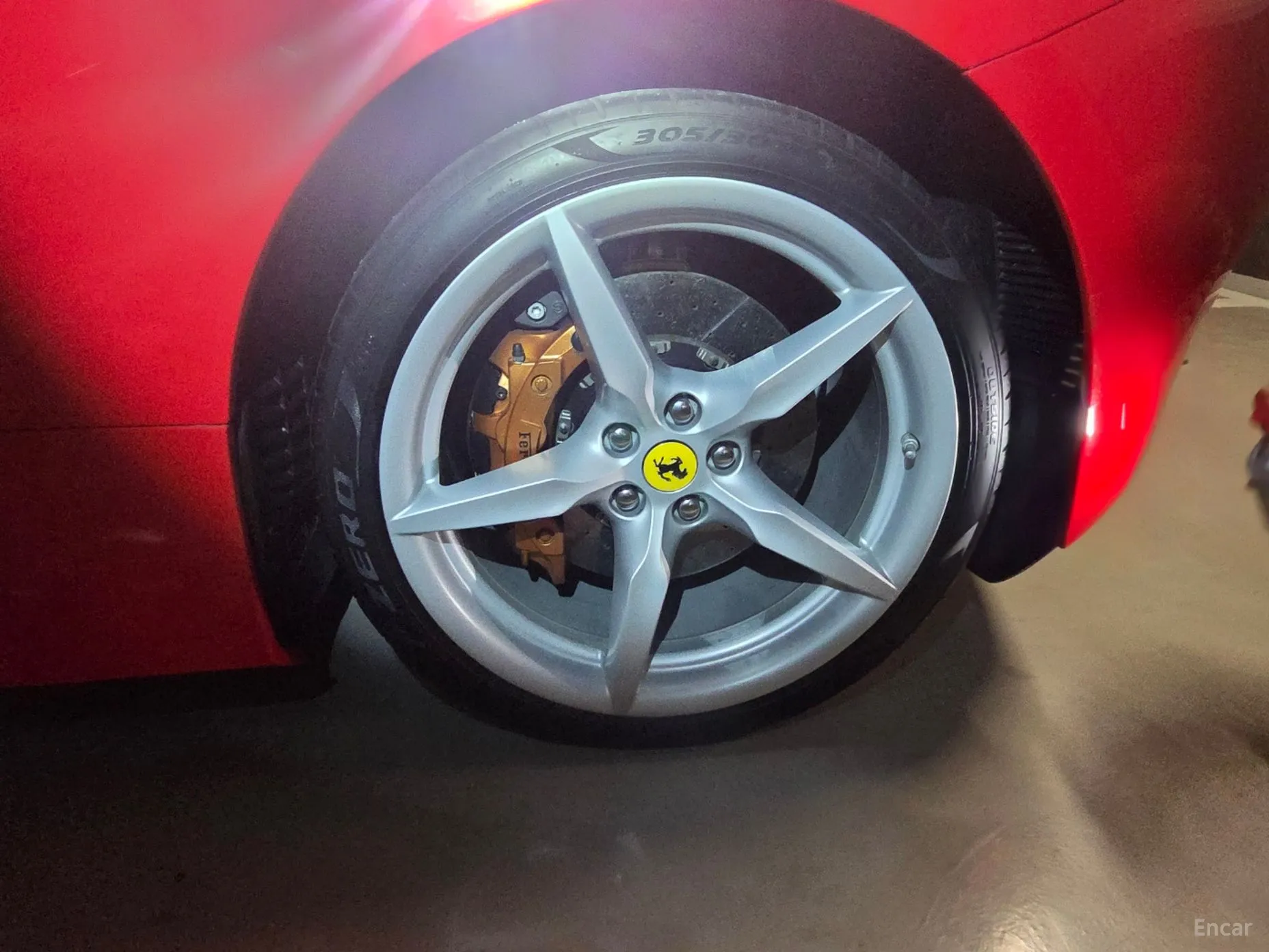 Ferrari F8 Tributo превью 10