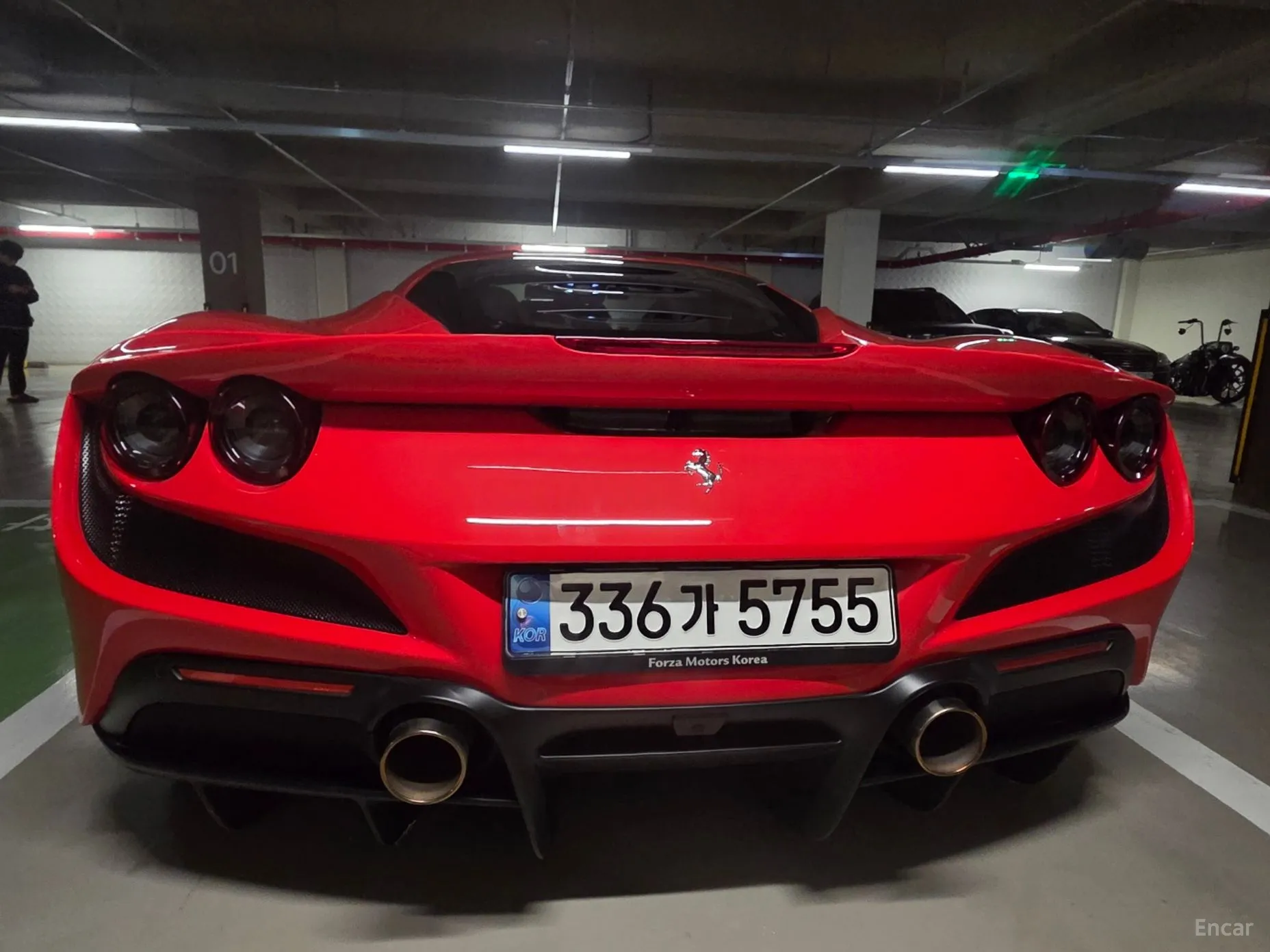 Ferrari F8 Tributo превью 4