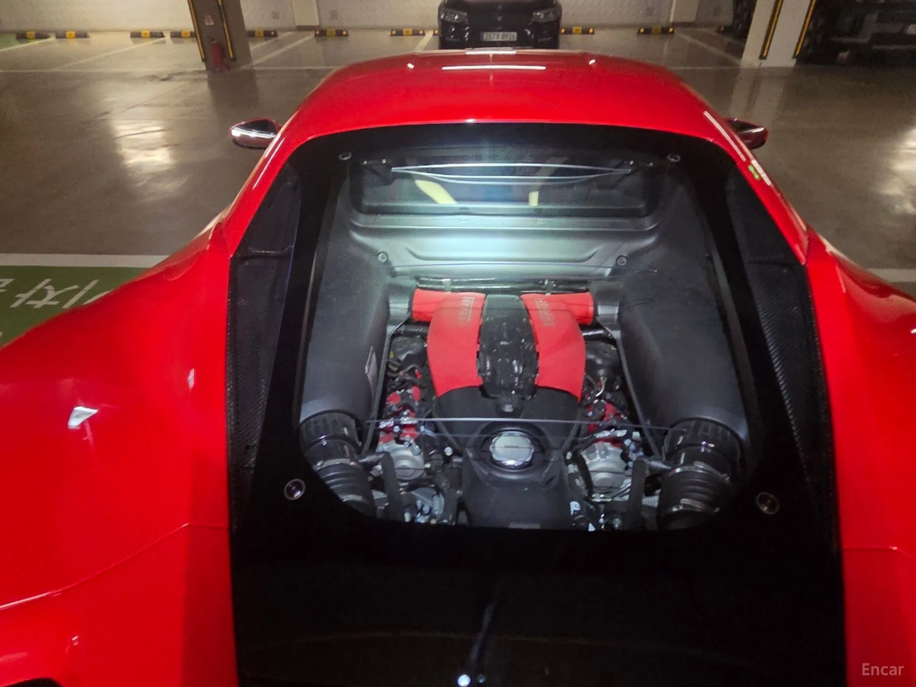 Ferrari F8 Tributo превью 9