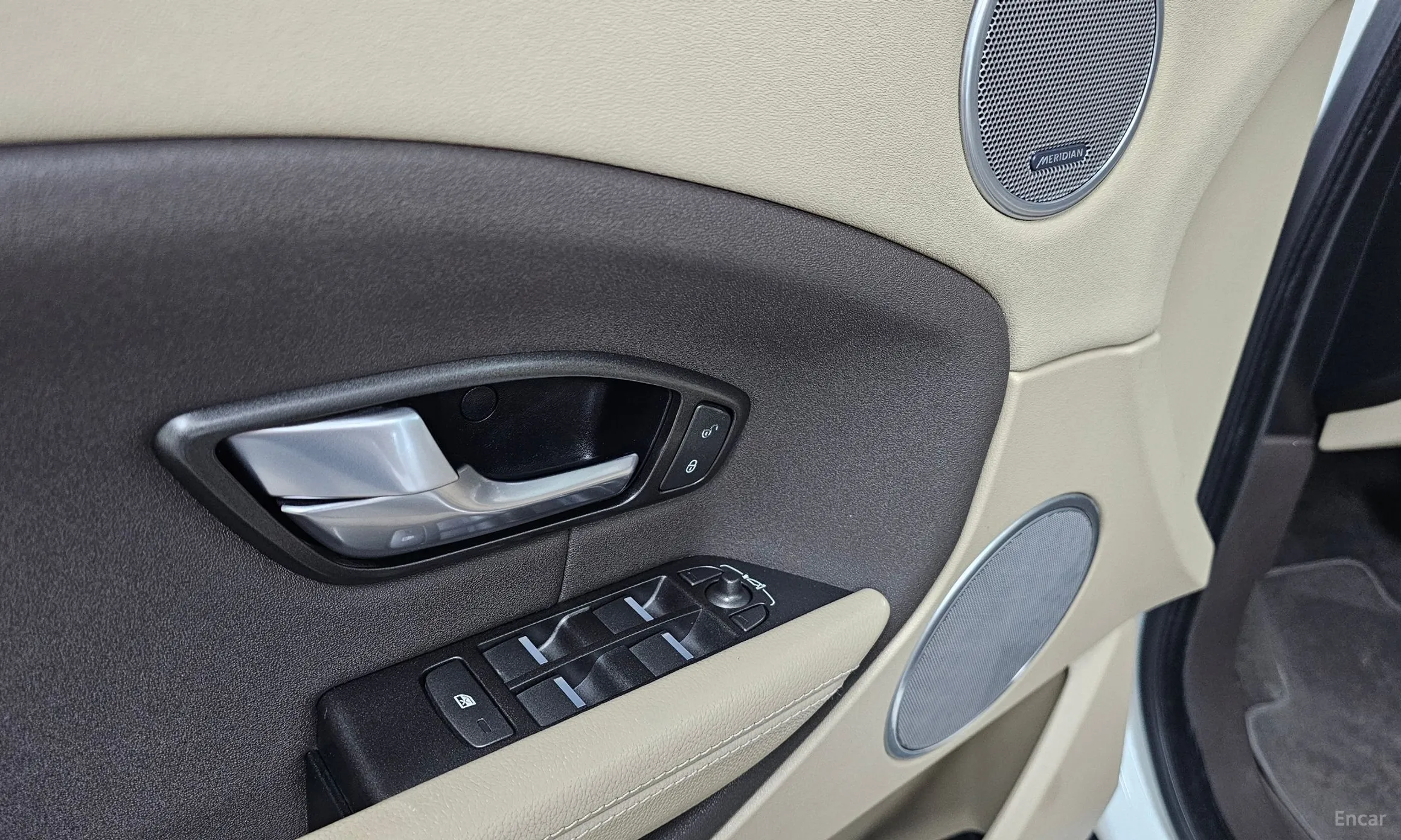 Land Rover Range Rover Evoque превью 15