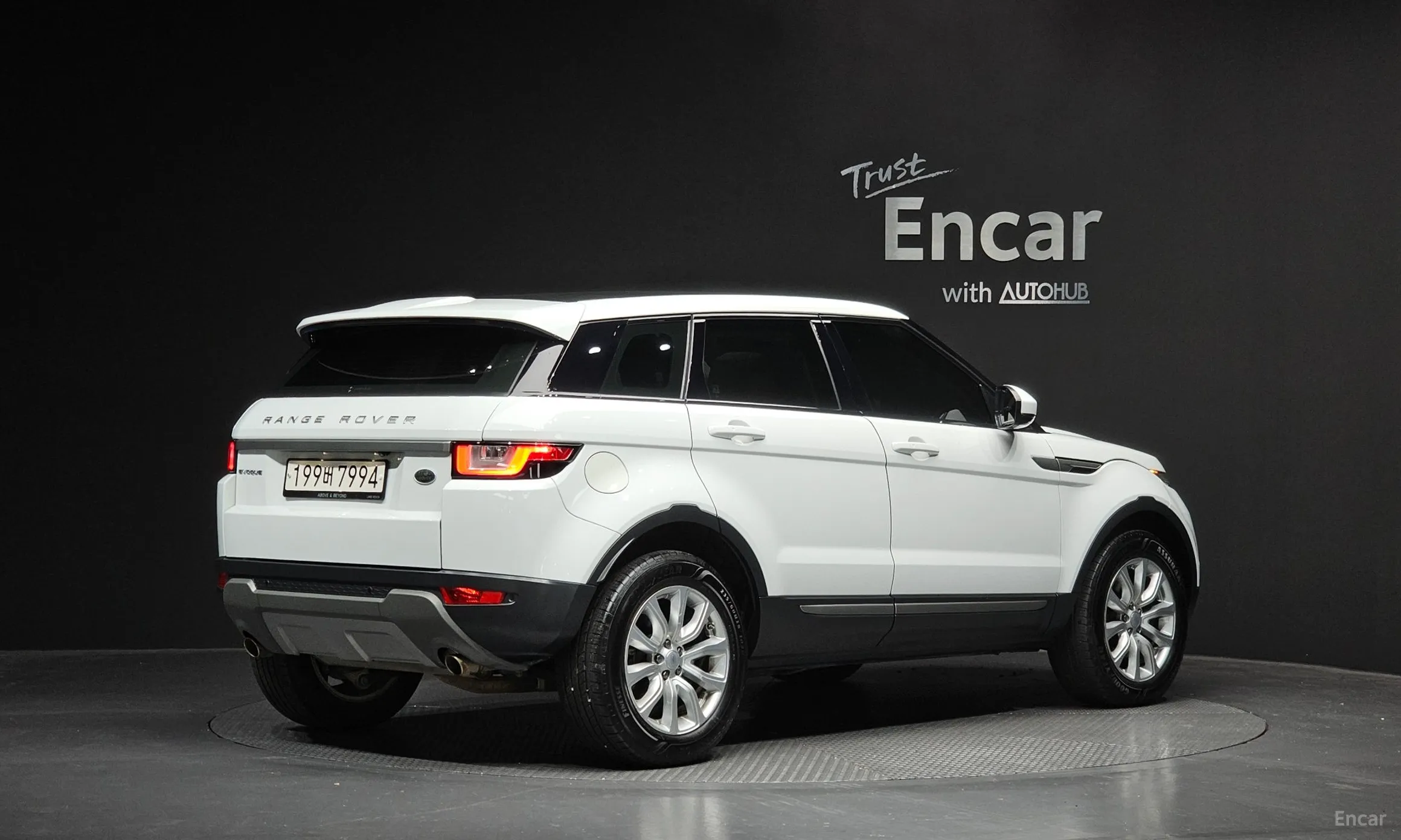 Land Rover Range Rover Evoque превью 2