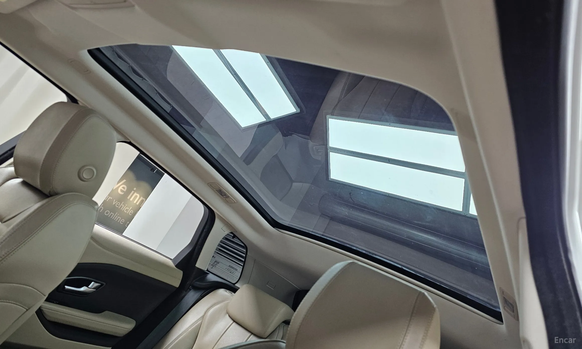 Land Rover Range Rover Evoque превью 19