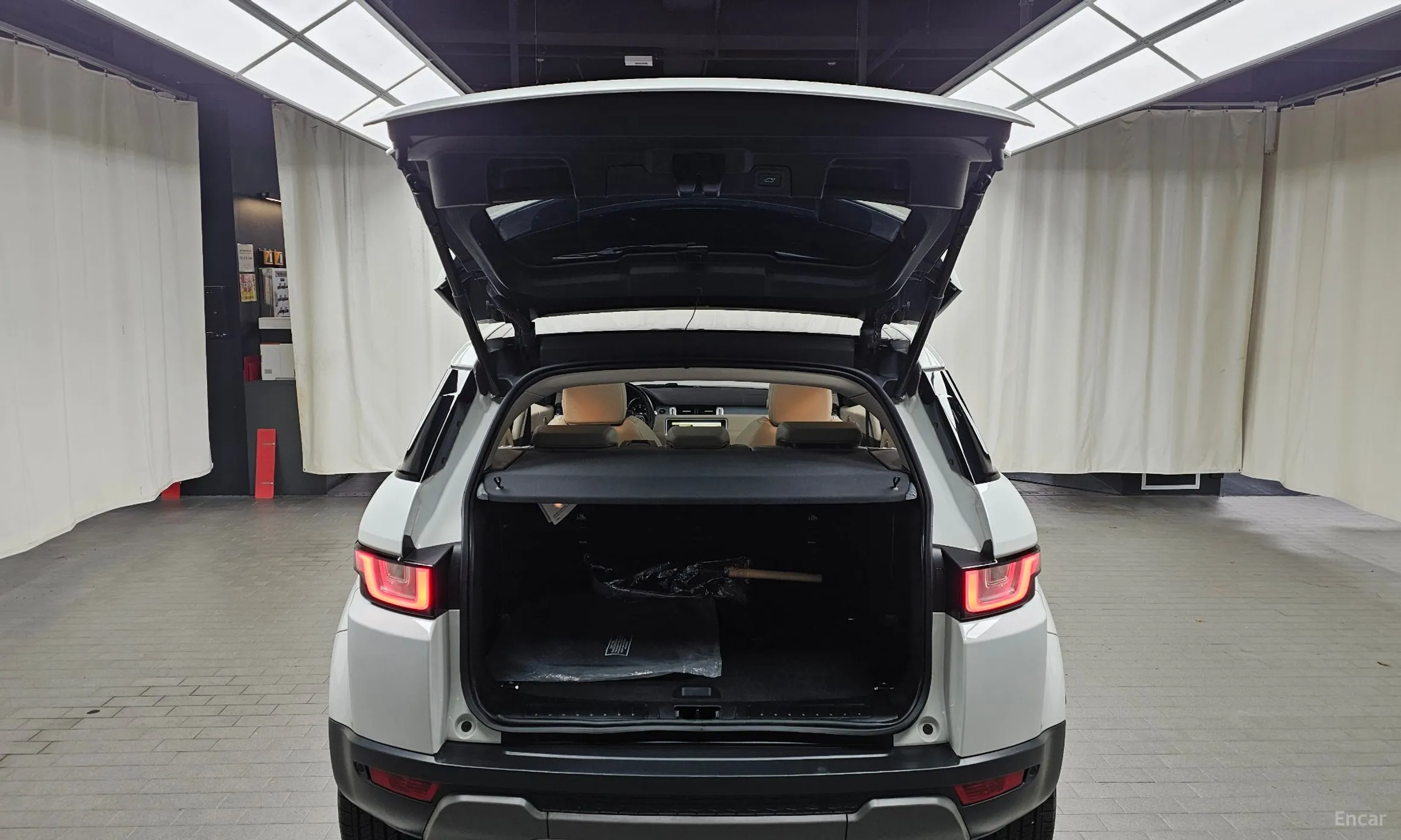 Land Rover Range Rover Evoque превью 20