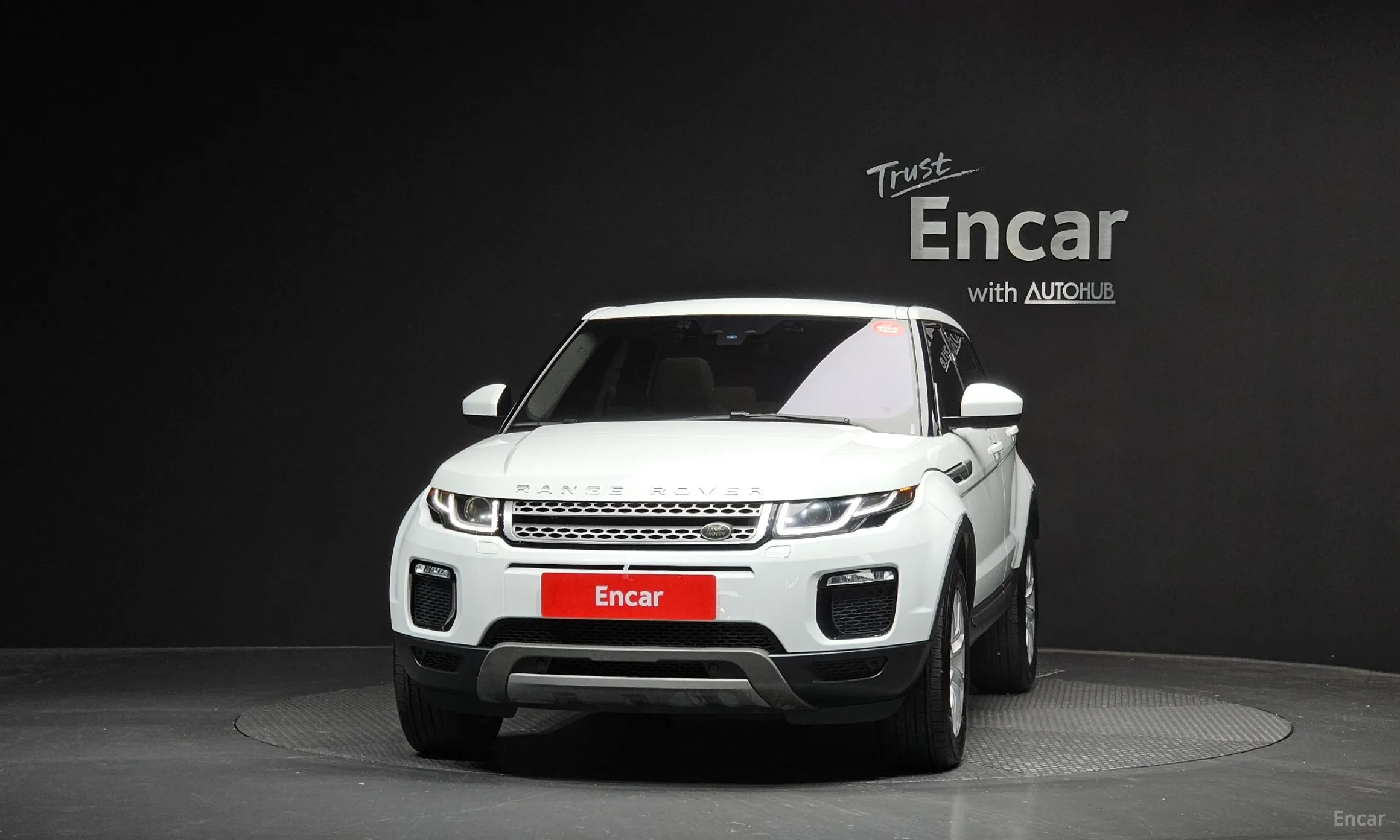 Land Rover Range Rover Evoque превью 3
