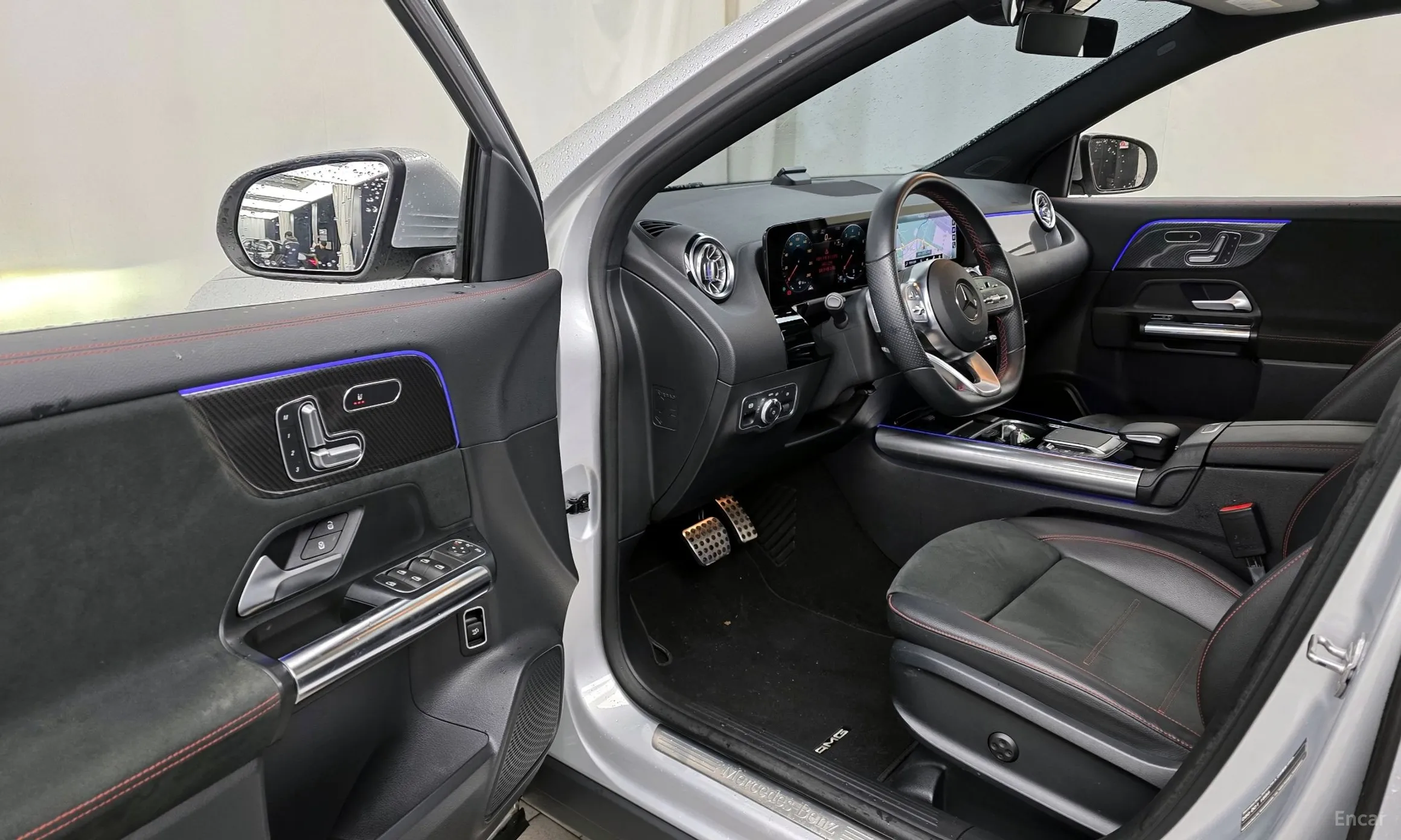 Mercedes Benz GLA-Class H247 превью 10
