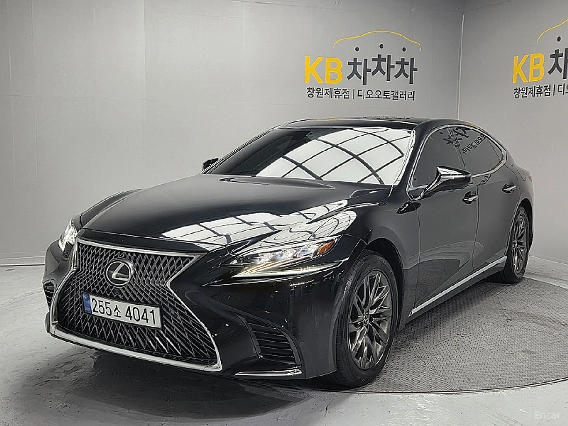 Lexus LS500 5th Generation