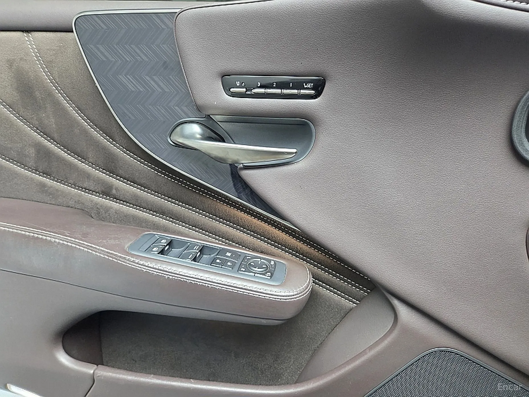 Lexus LS500 5th Generation превью 15
