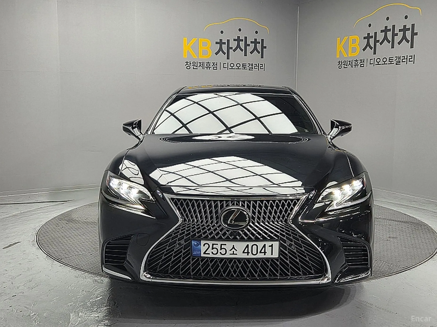 Lexus LS500 5th Generation