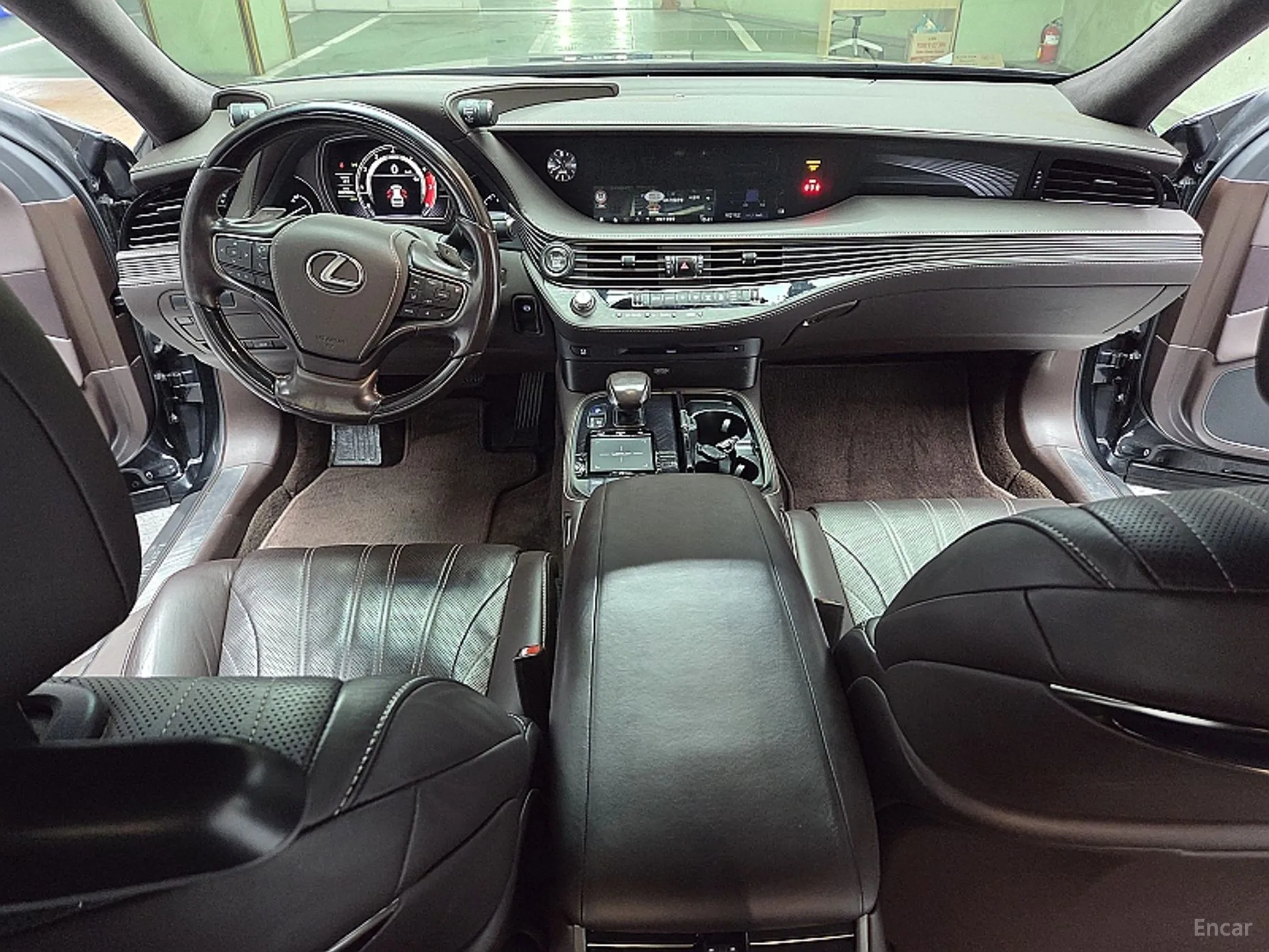 Lexus LS500 5th Generation превью 9