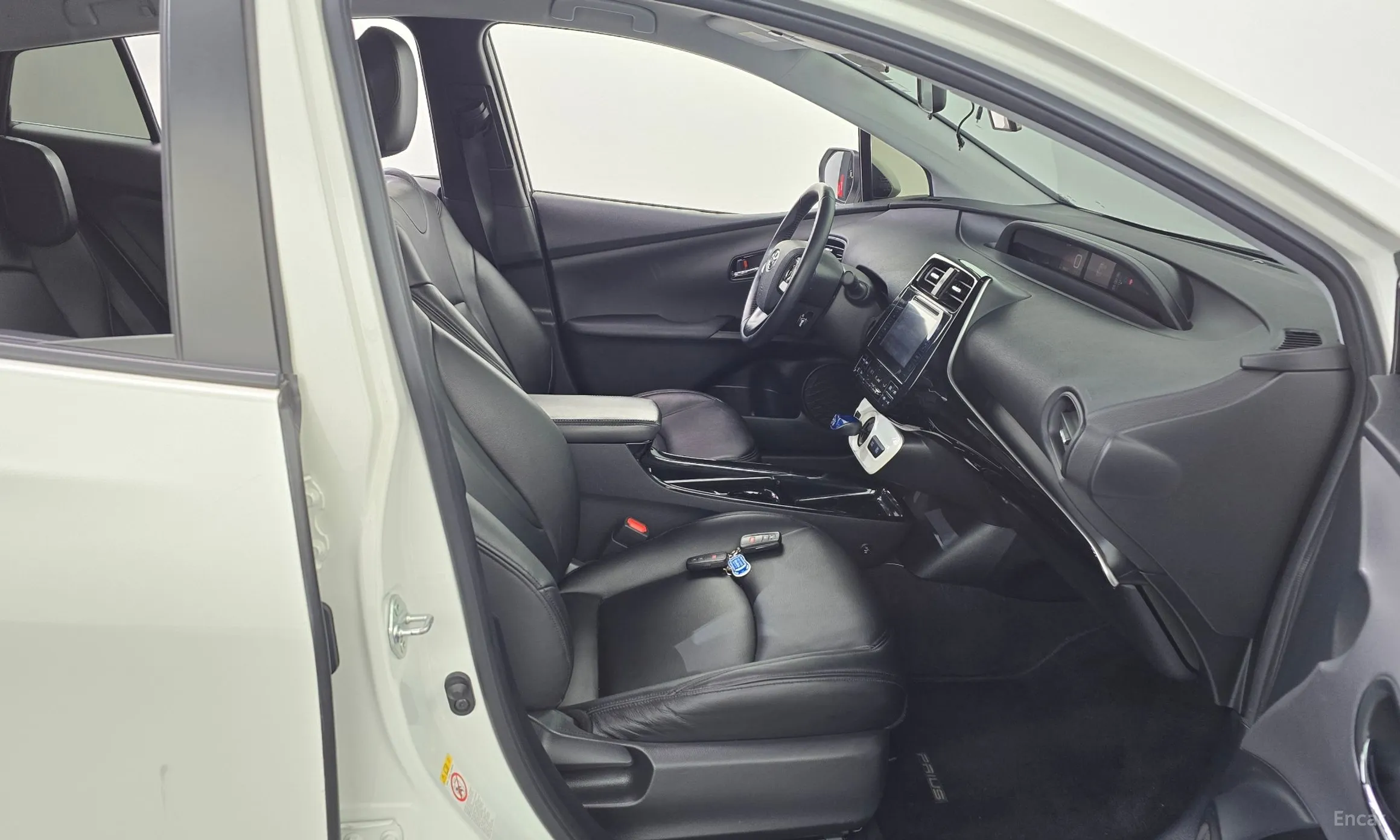 Toyota Prius 4th Generation превью 11