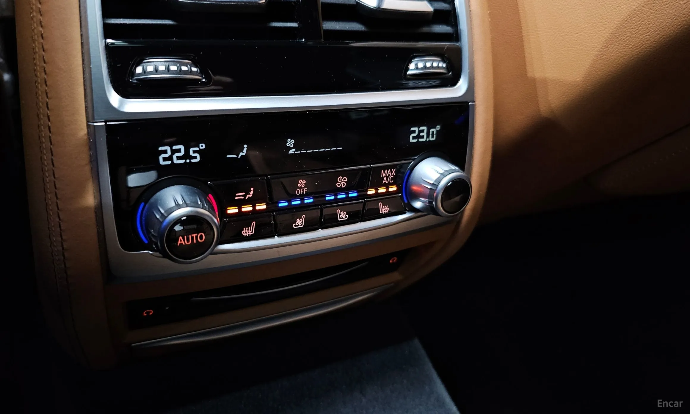 BMW 7 Series (G11) превью 17
