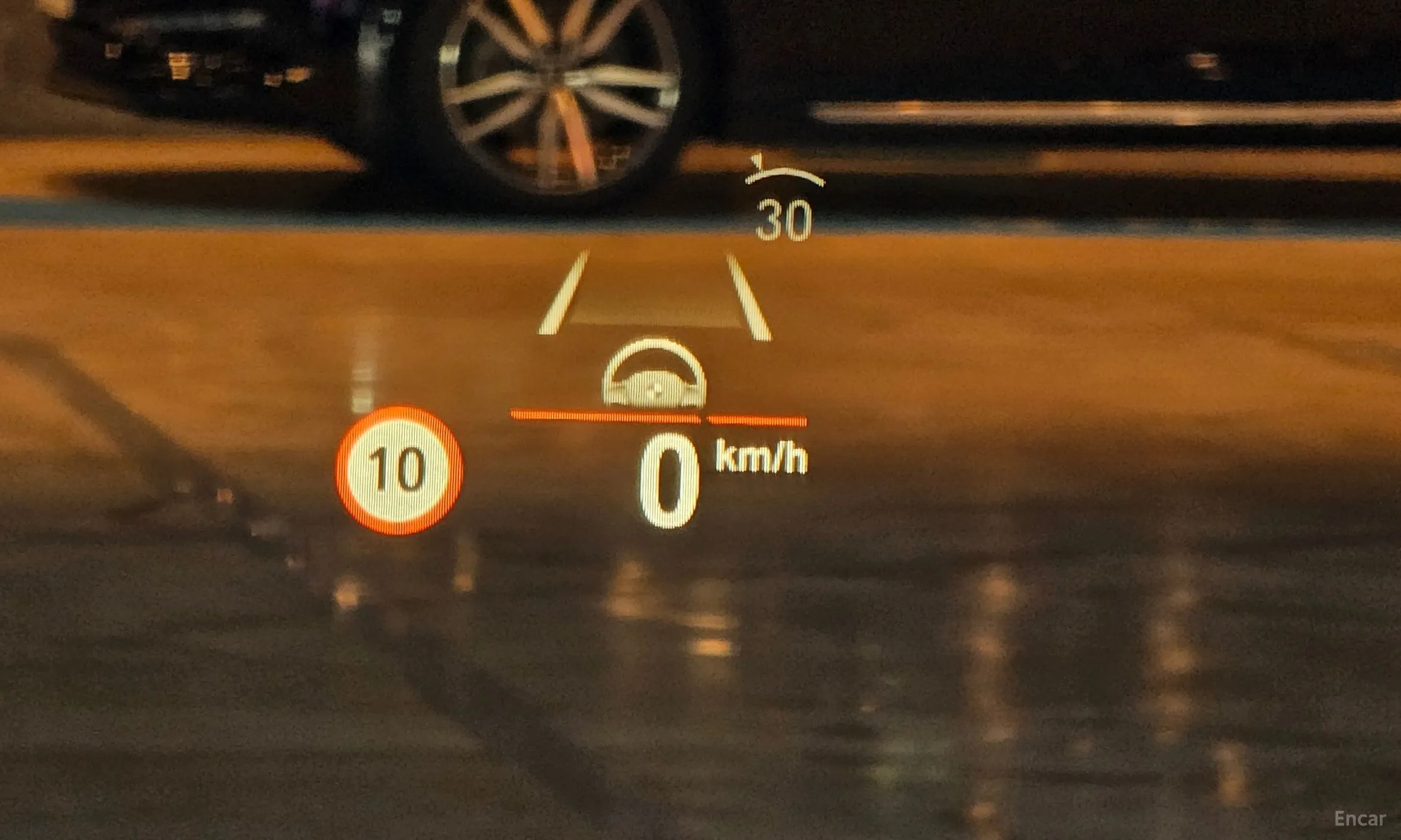 BMW 7 Series (G11) превью 19