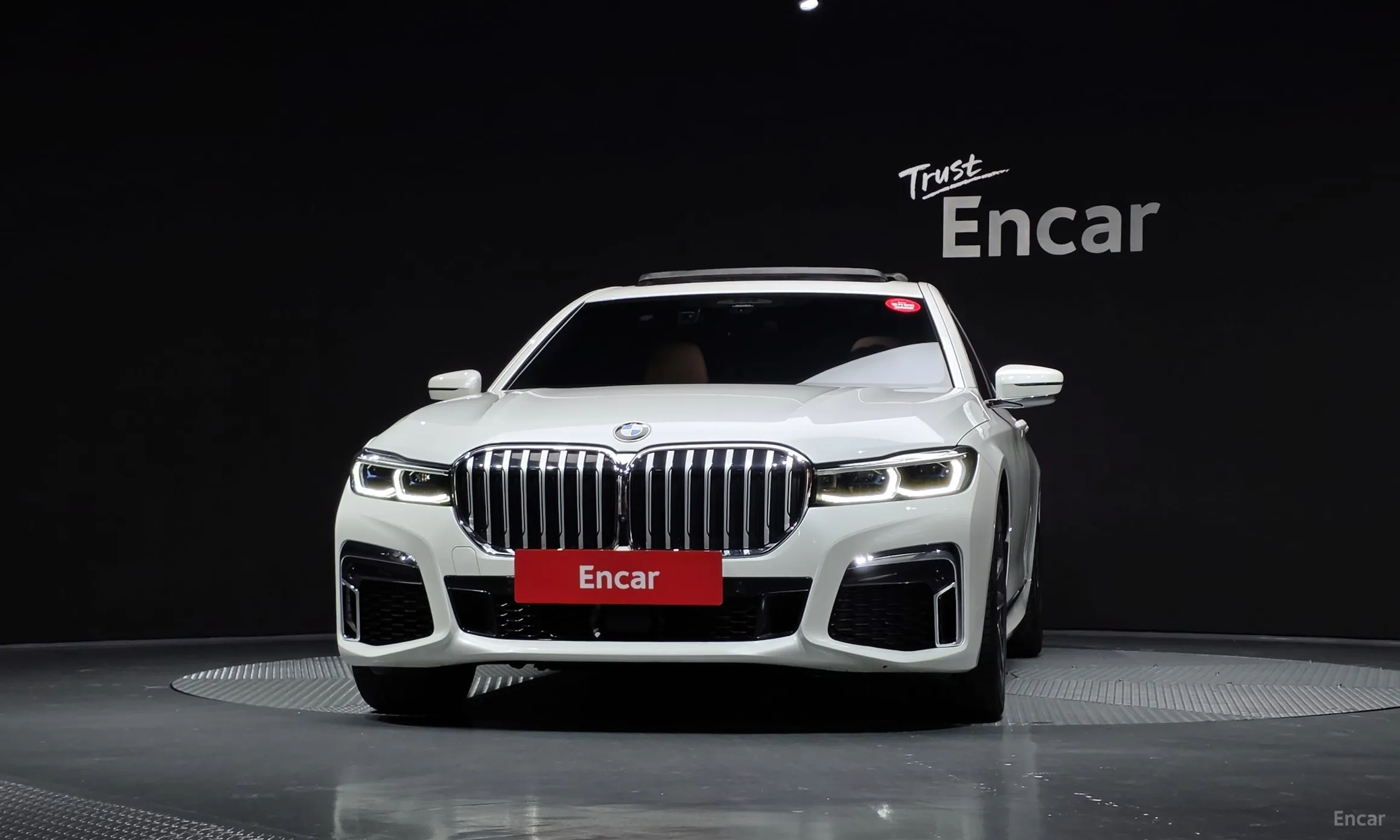 BMW 7 Series (G11) превью 3