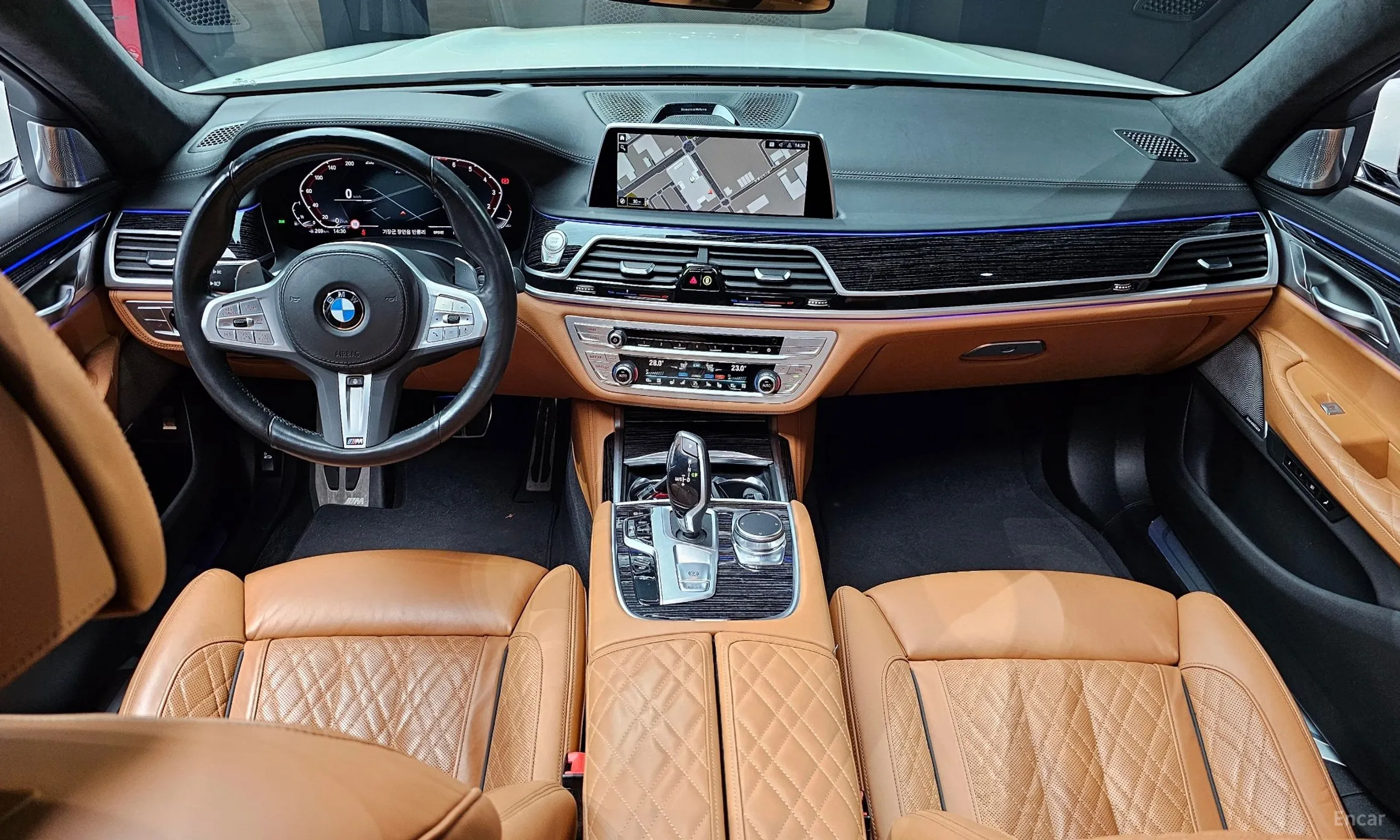 BMW 7 Series (G11) превью 7