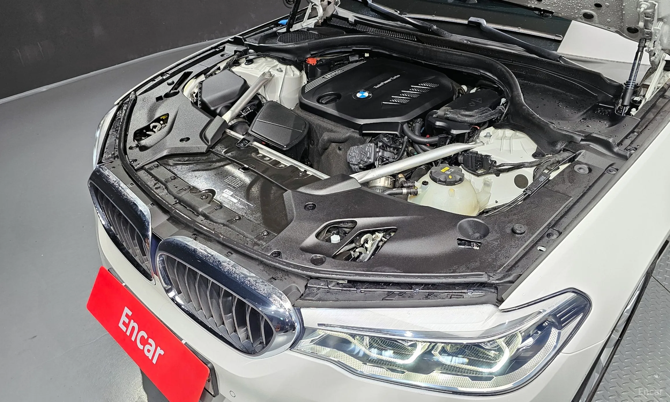 BMW 5 Series (G30) превью 6