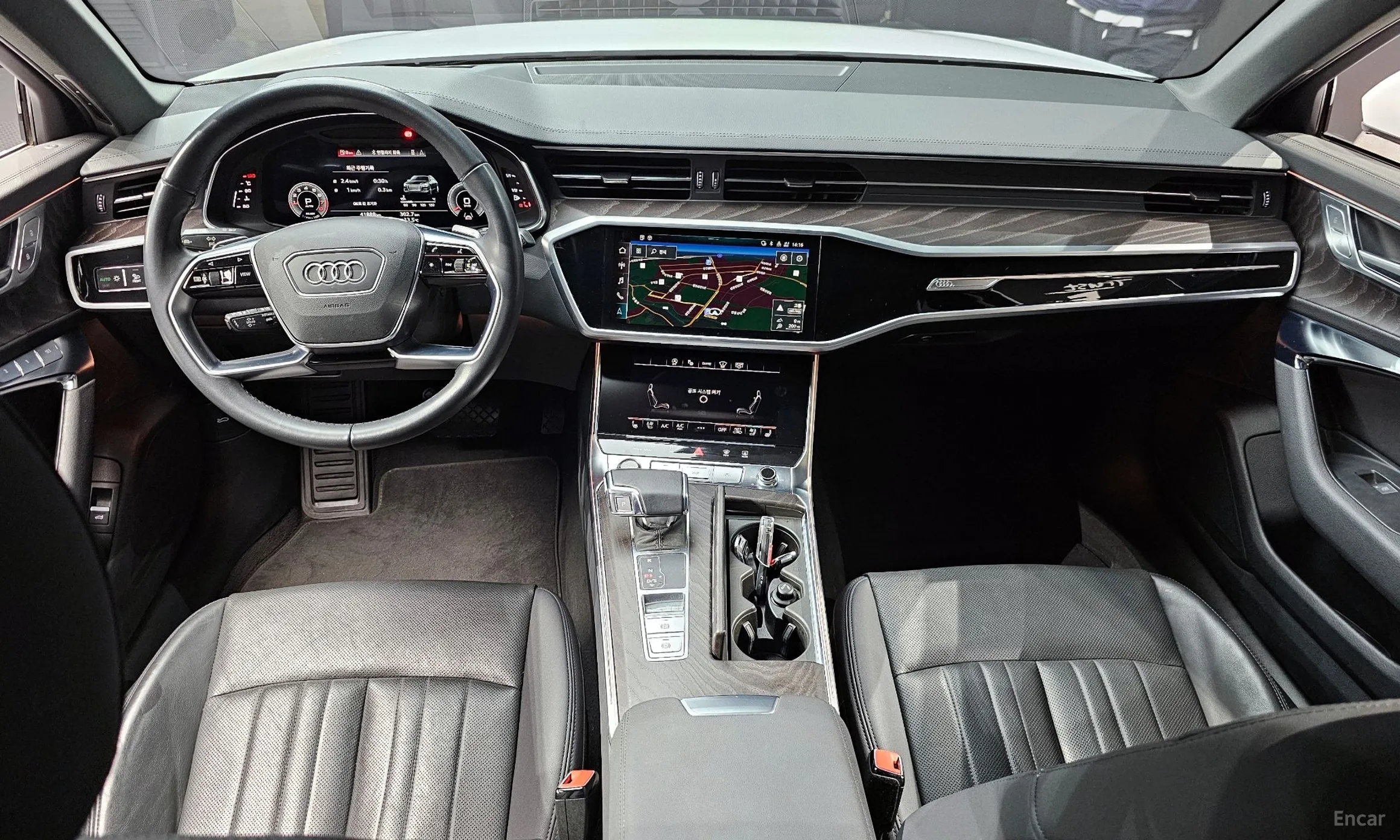 Audi A6 (C8) превью 7