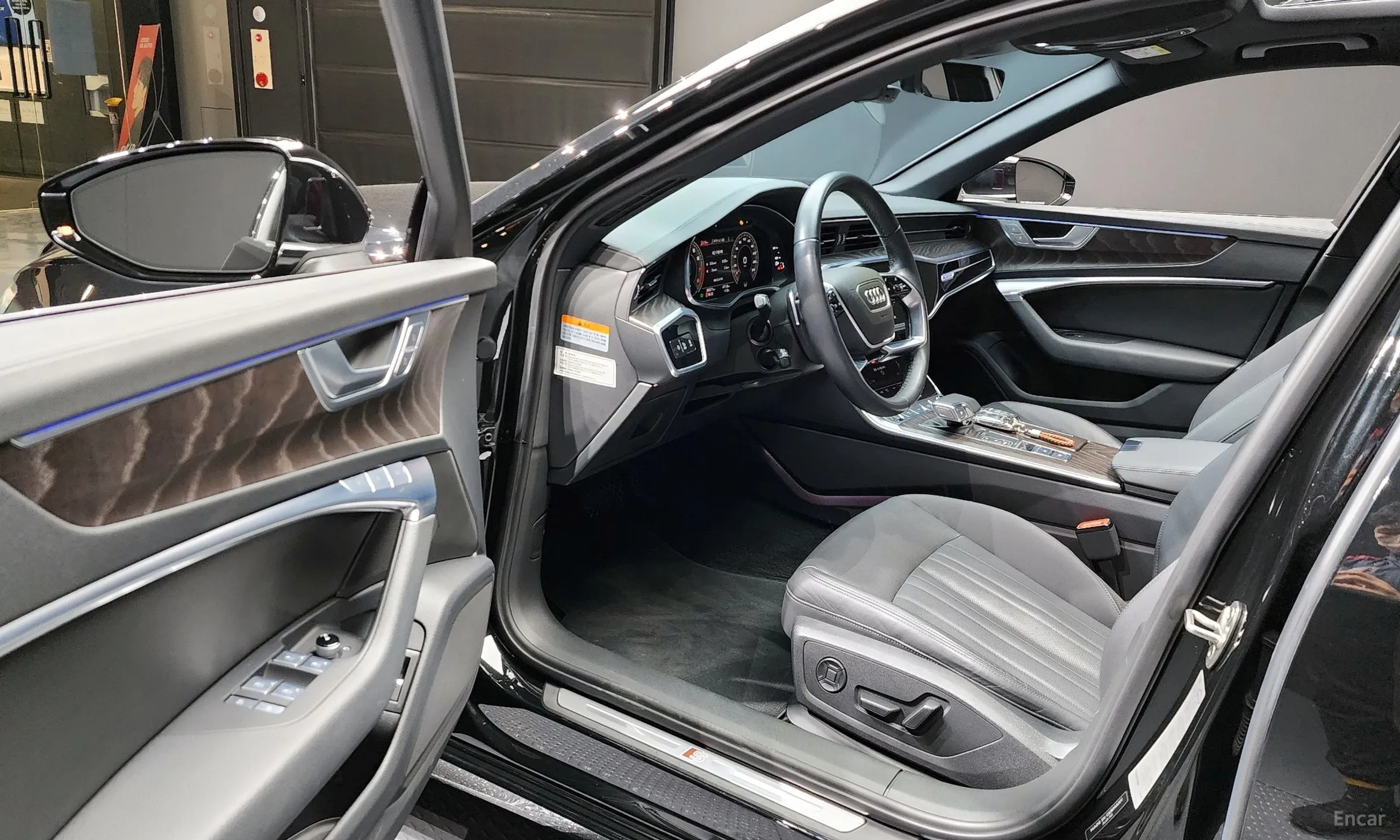 Audi A6 (C8) превью 11