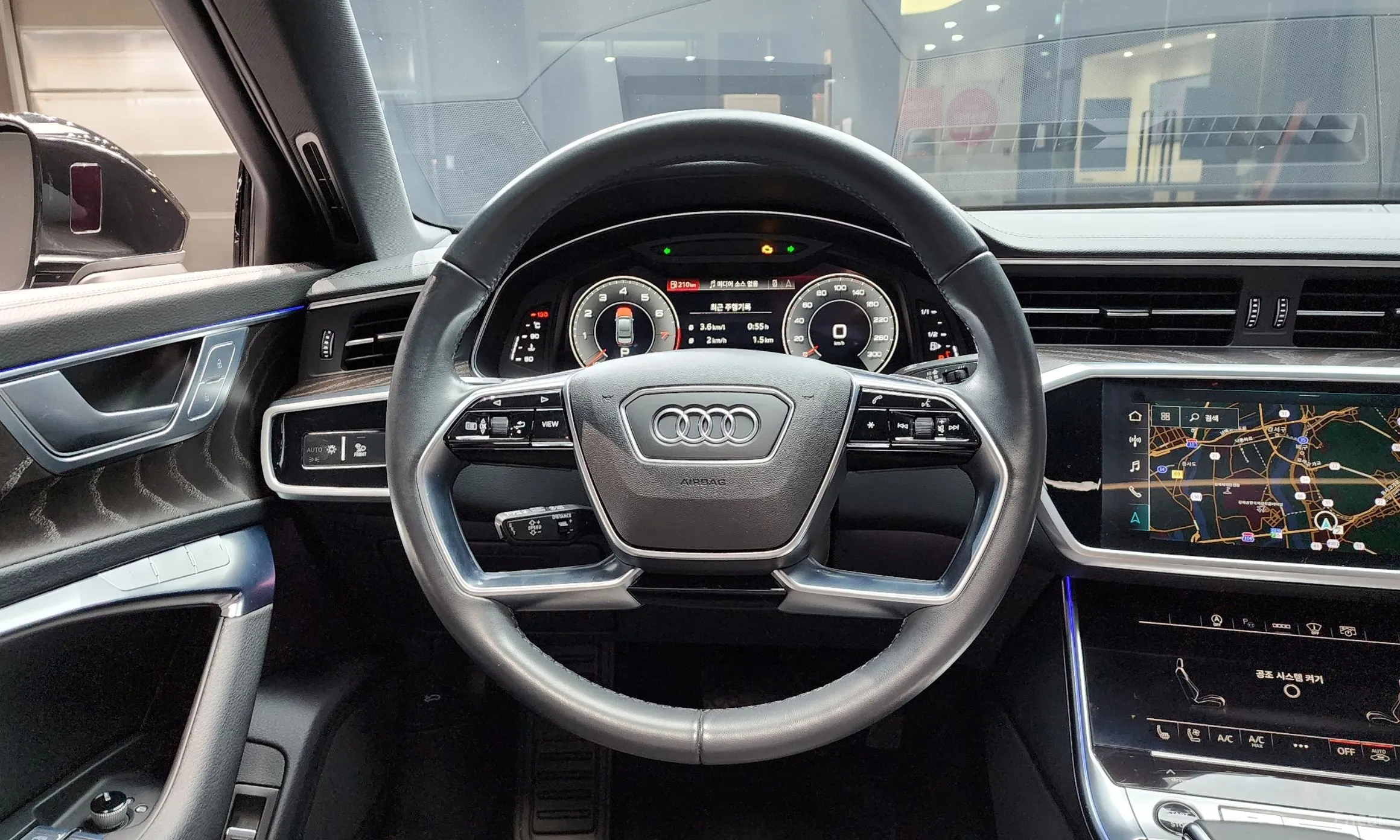 Audi A6 (C8) превью 14