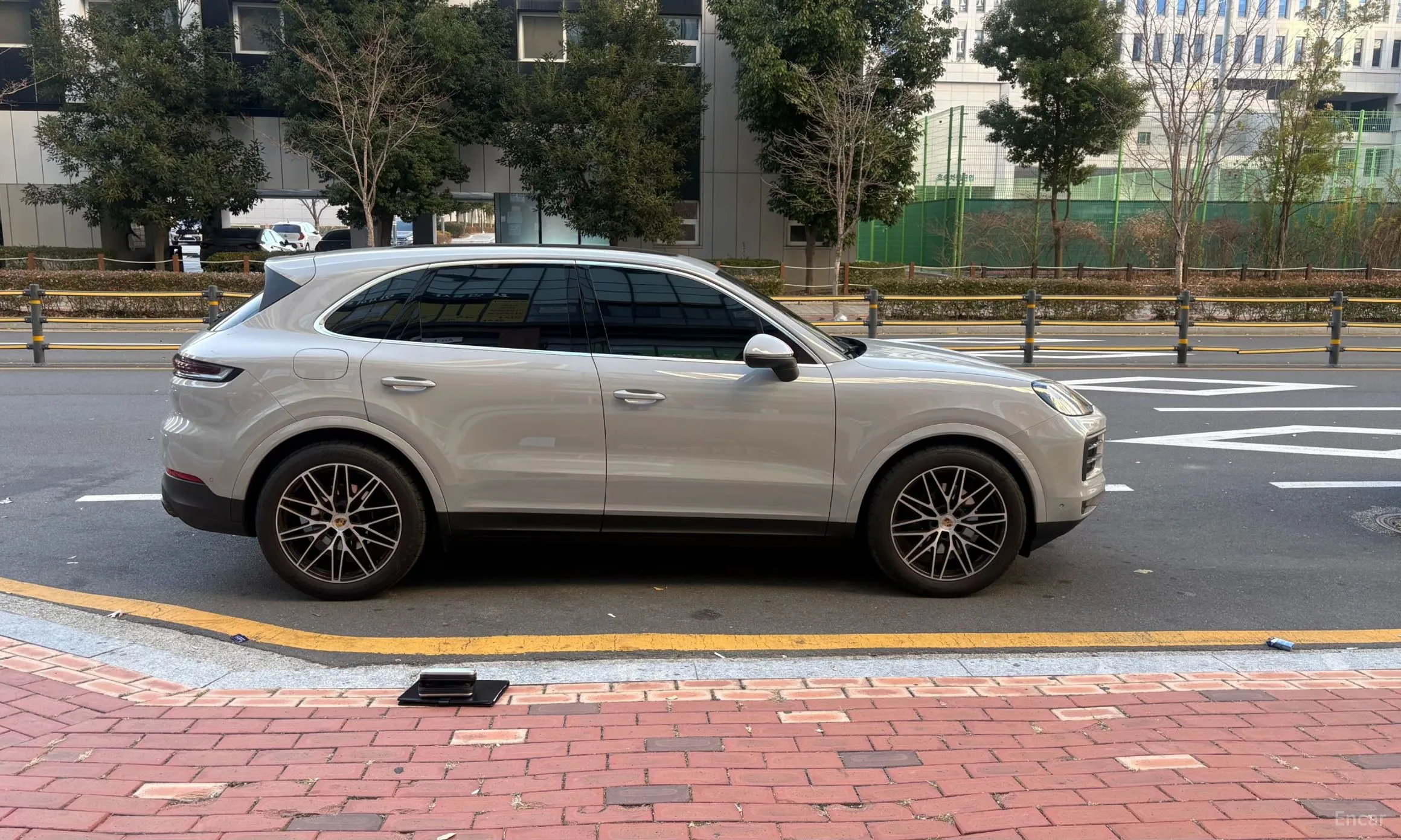 Porsche Cayenne (PO536) превью 3