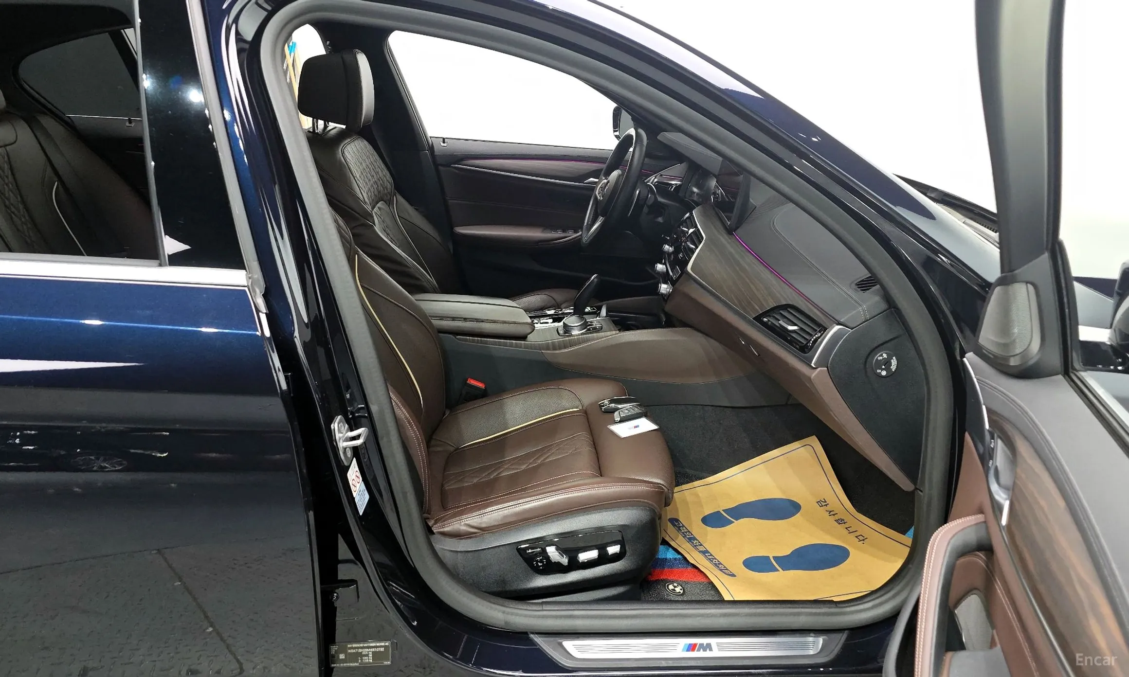 BMW 5 Series (G30) превью 11