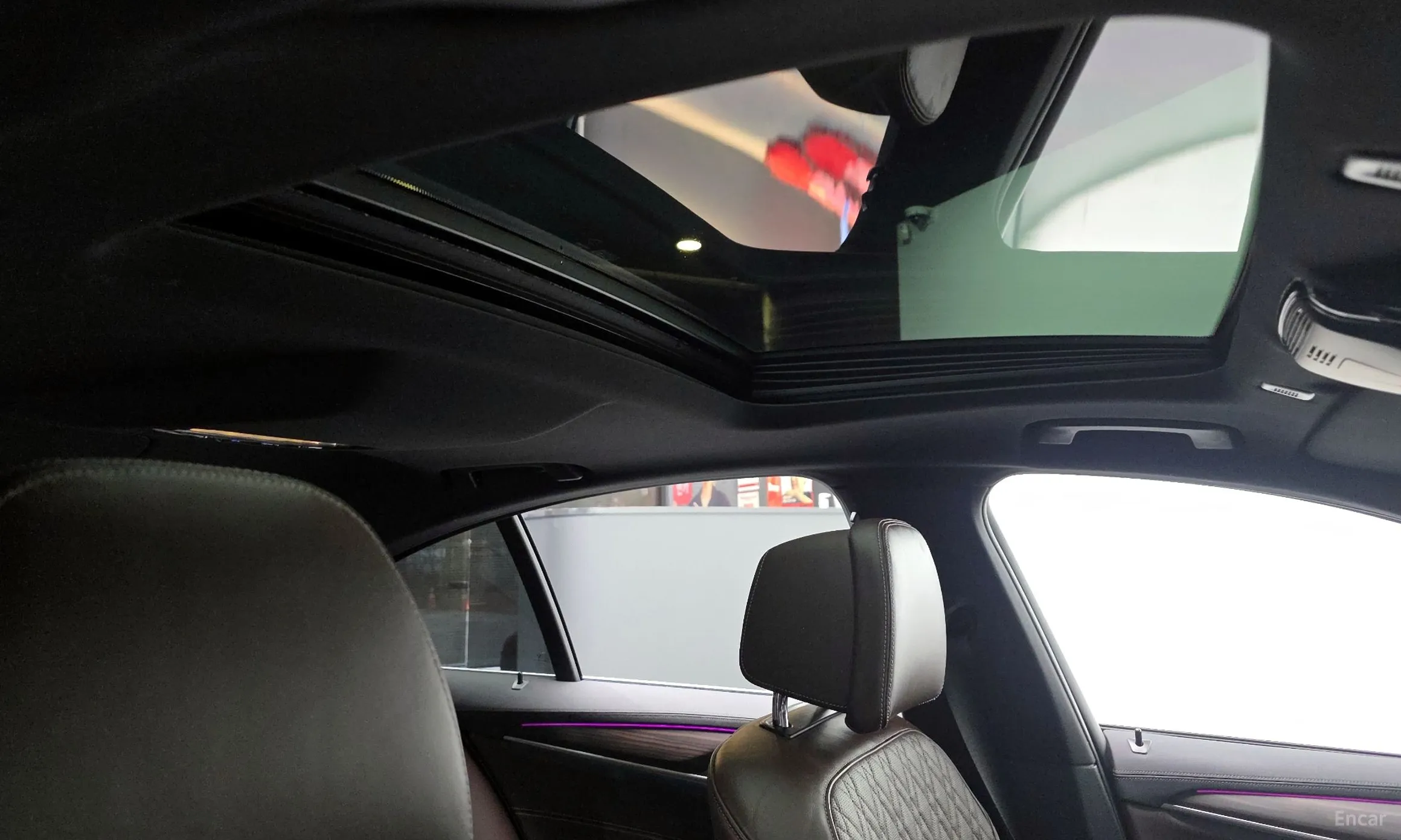 BMW 5 Series (G30) превью 18