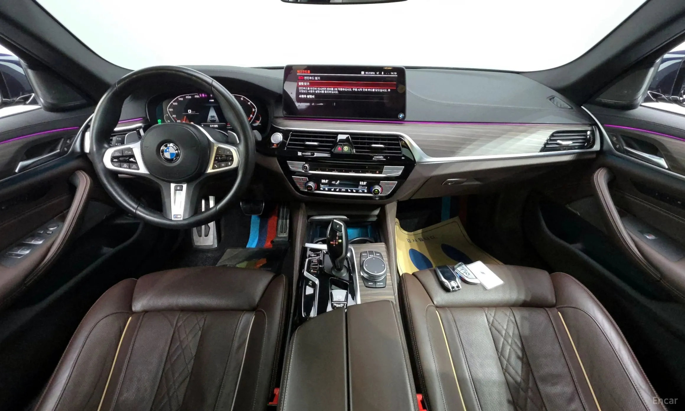 BMW 5 Series (G30) превью 7