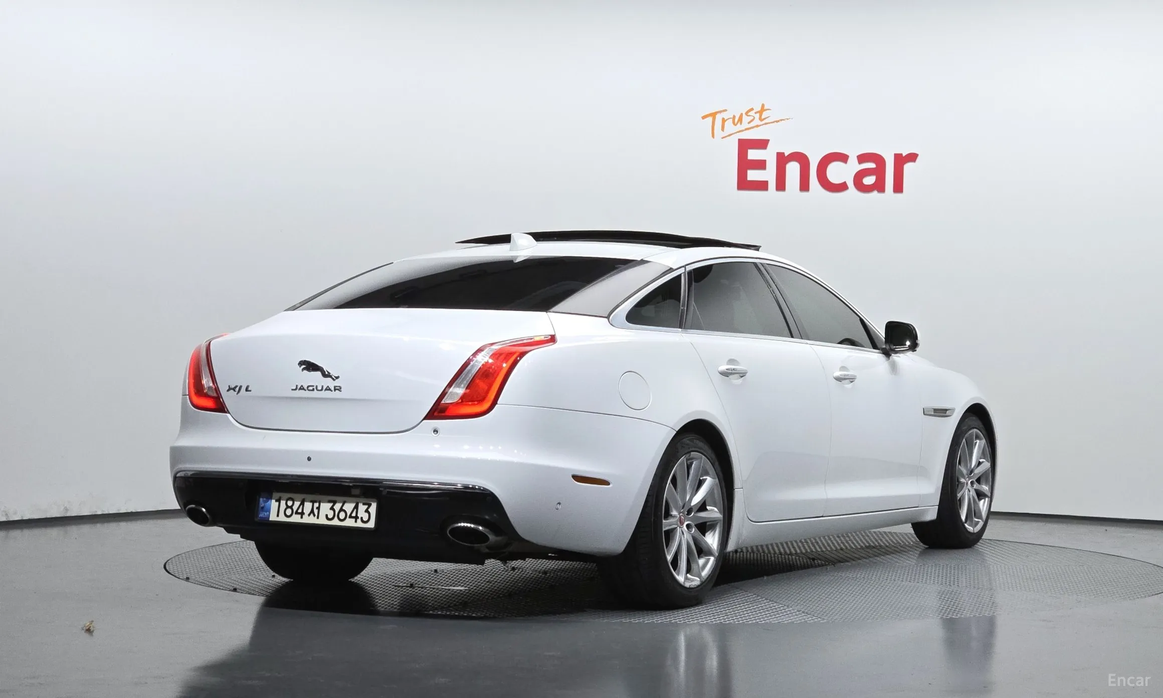 Jaguar All New XJ
