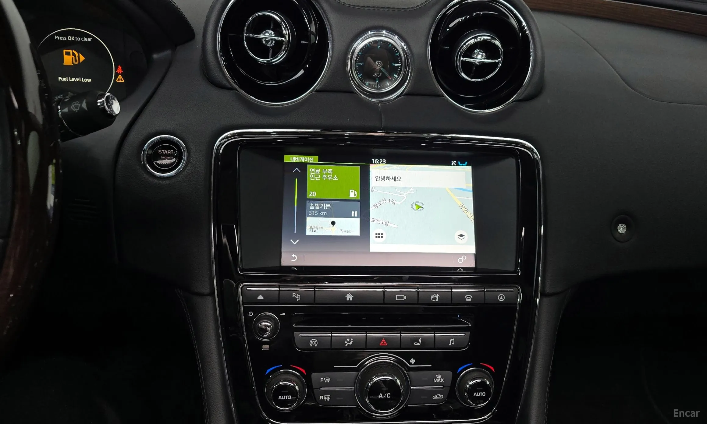 Jaguar All New XJ превью 16